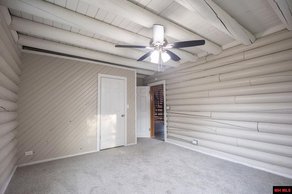 2259 Ledge Rock Road