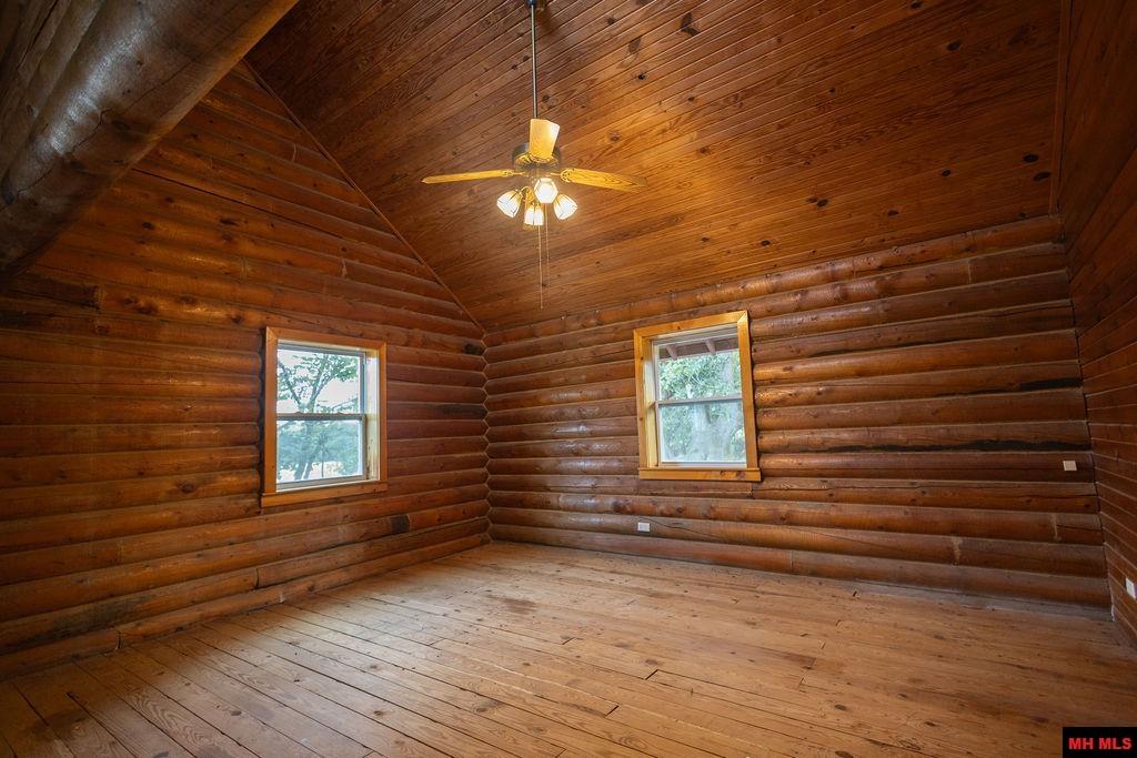 2259 Ledge Rock Road