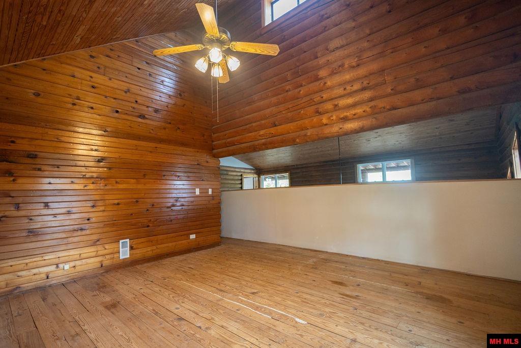 2259 Ledge Rock Road