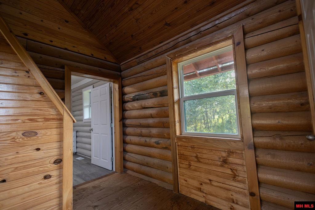 2259 Ledge Rock Road