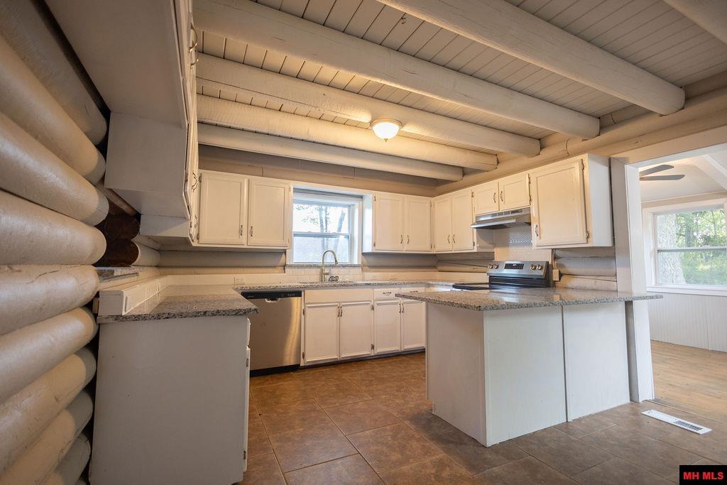 2259 Ledge Rock Road