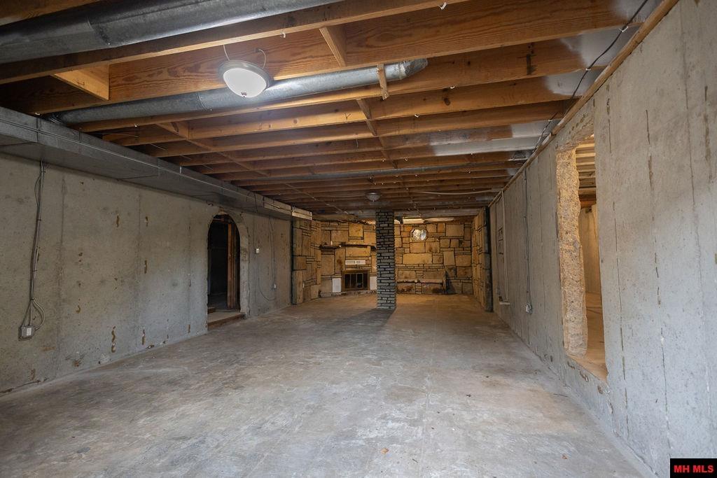 2259 Ledge Rock Road