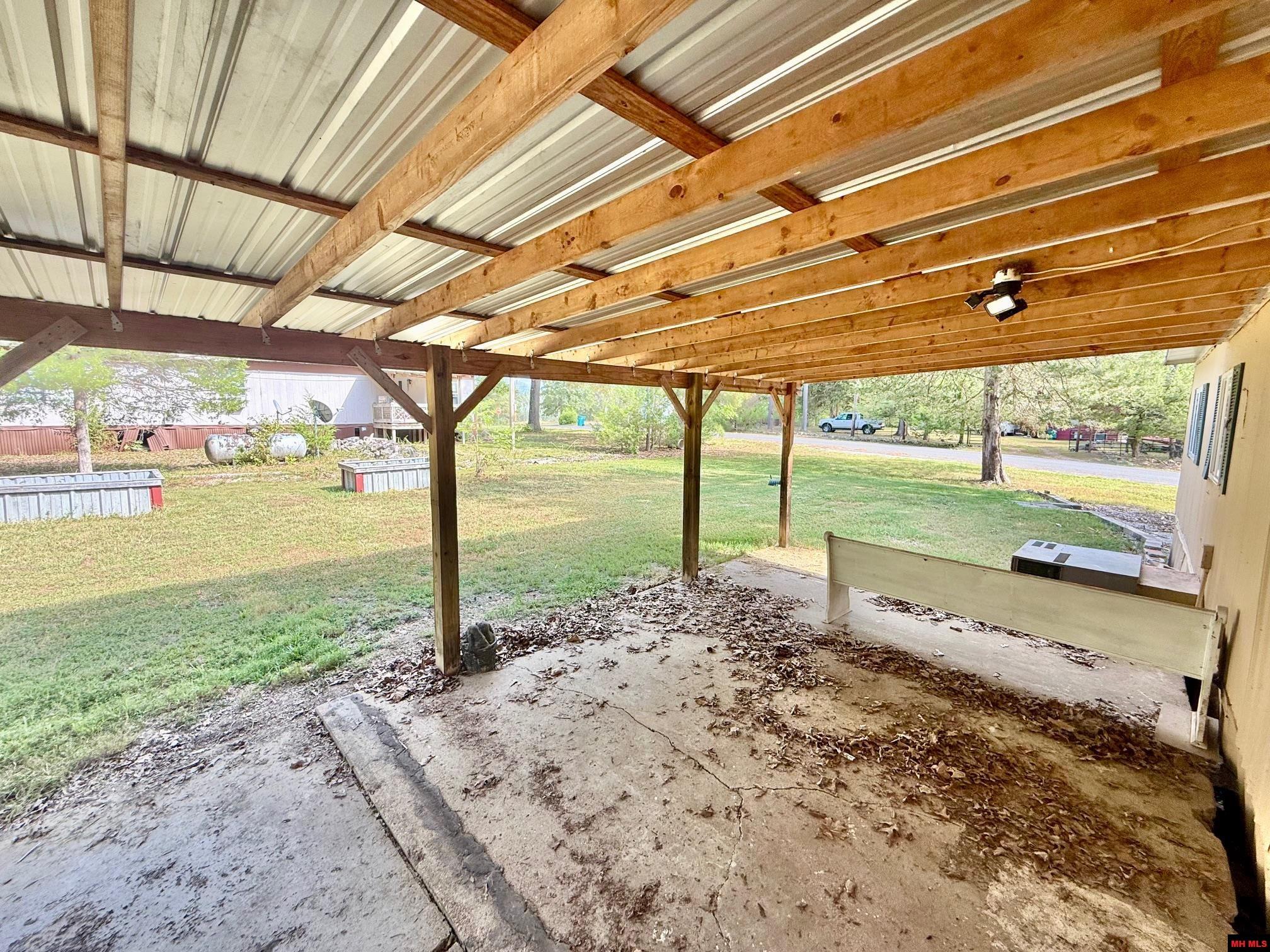 510 MAPLE AVENUE Bull Shoals, AR