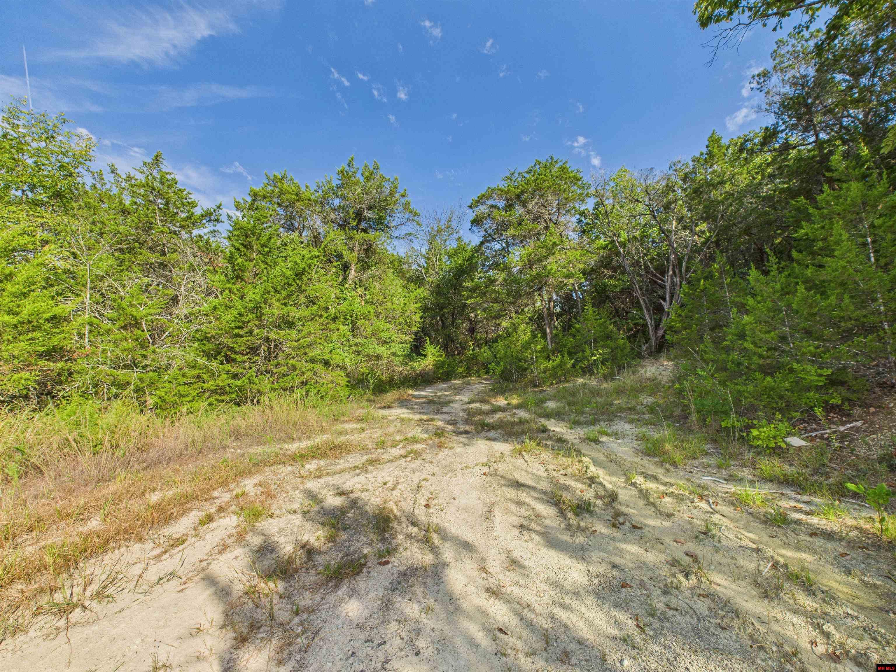 008-00090-000 2nd Street