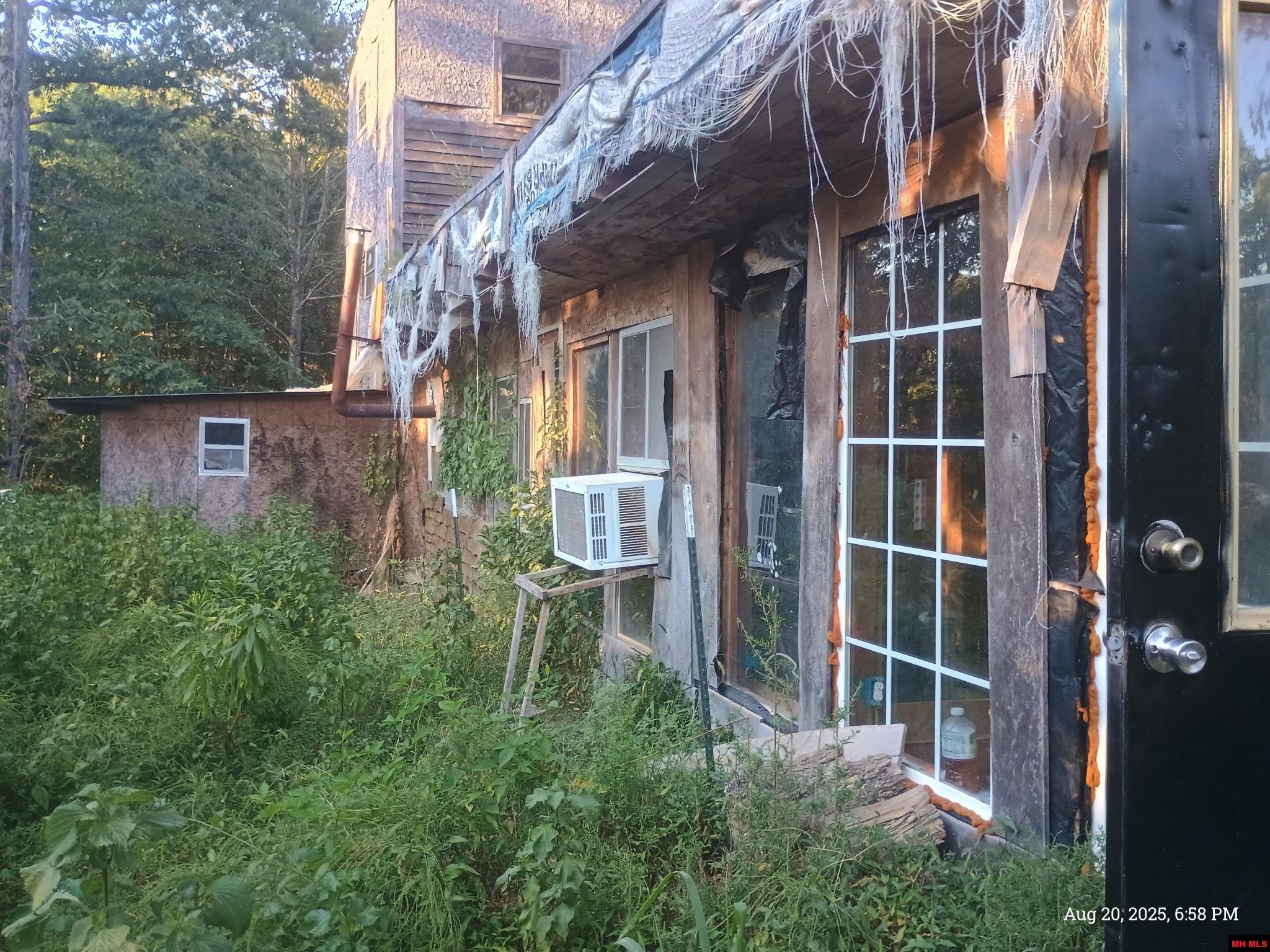 1158 Brushy Fork Road