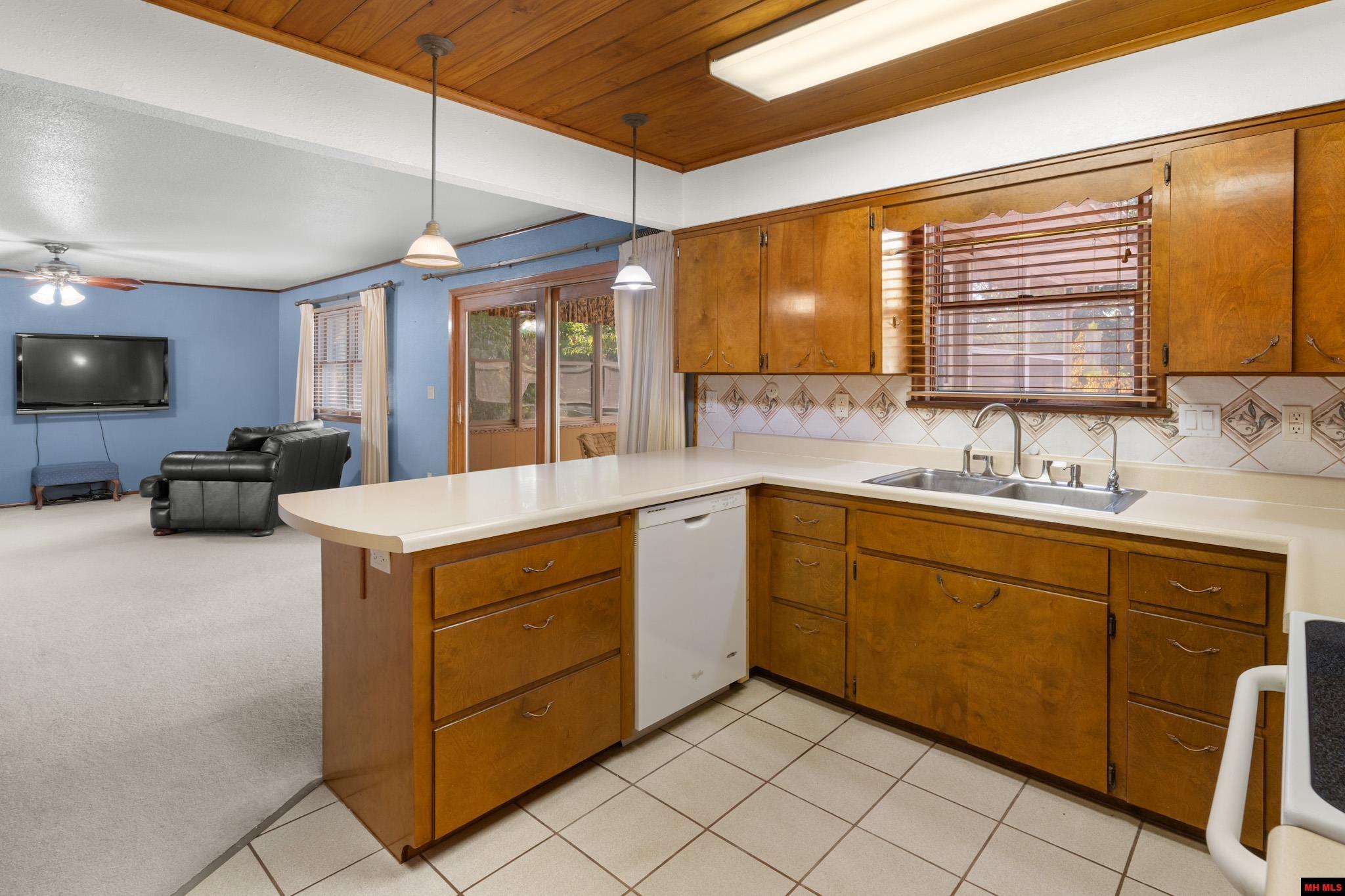 462 Howard Creek Road