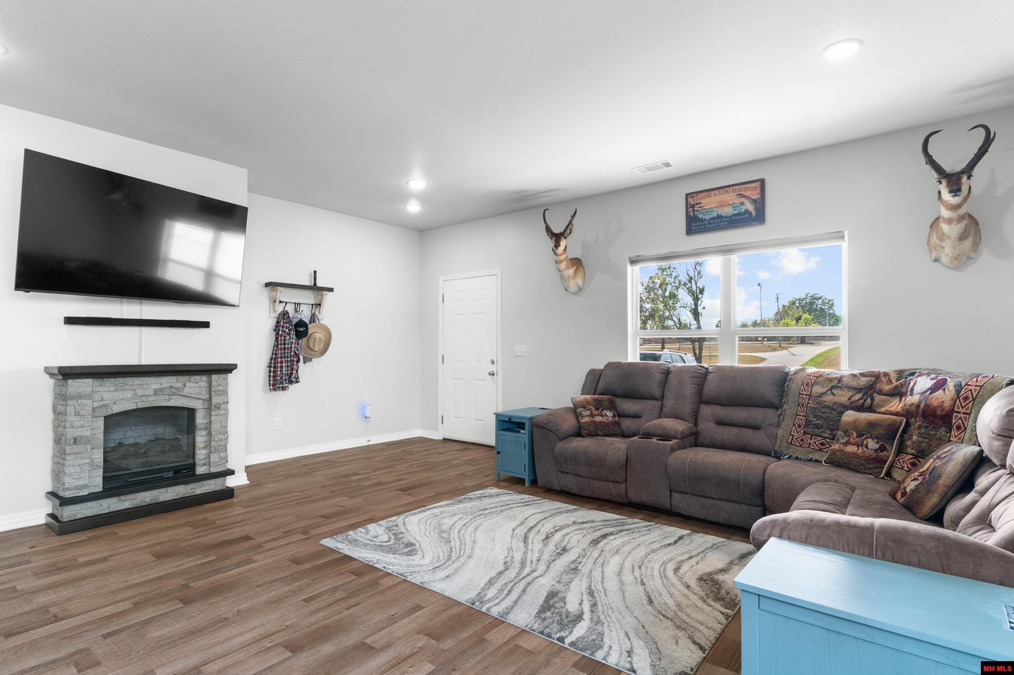 116 N Section Line Drive