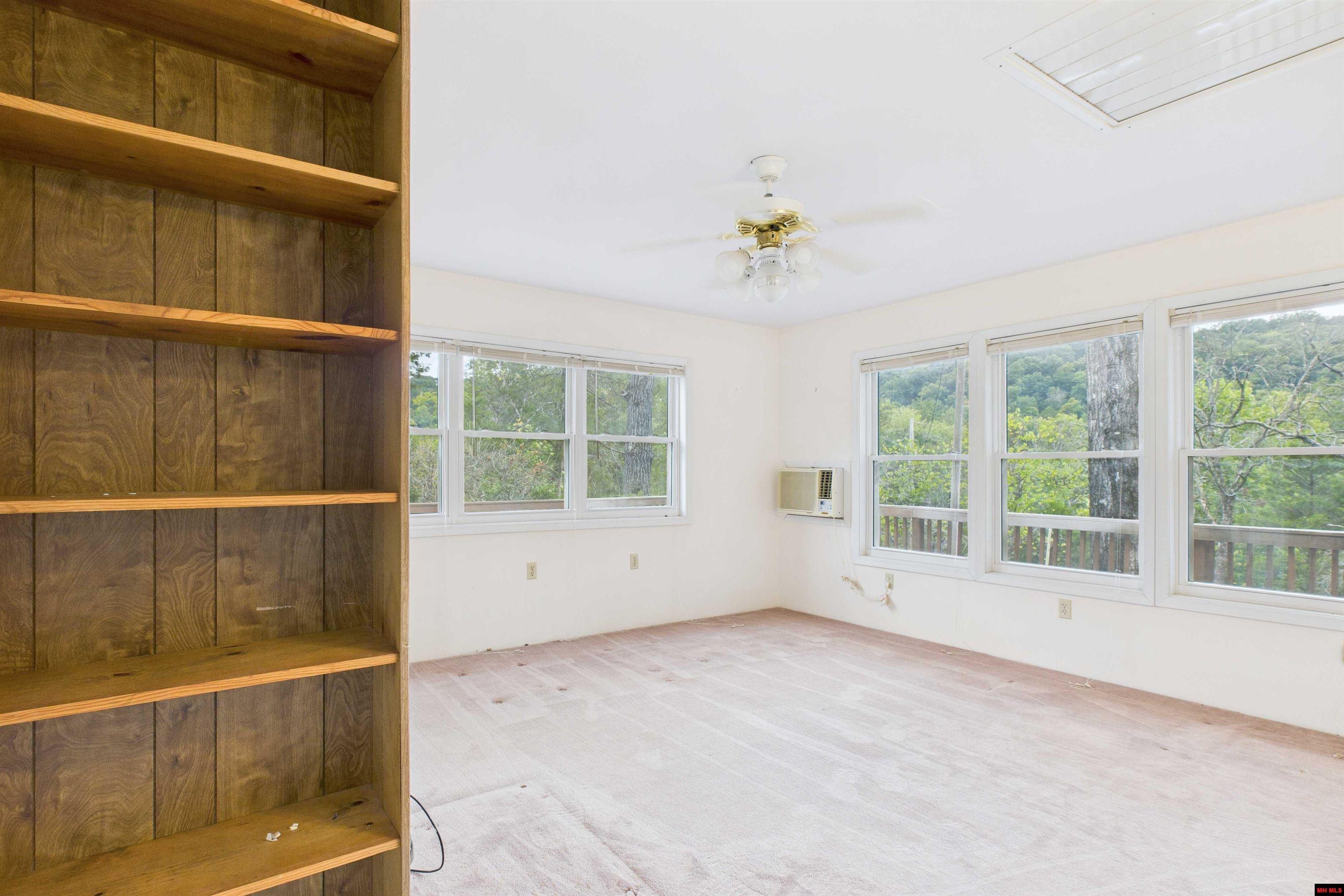 2194 N Moccasin Creek Road