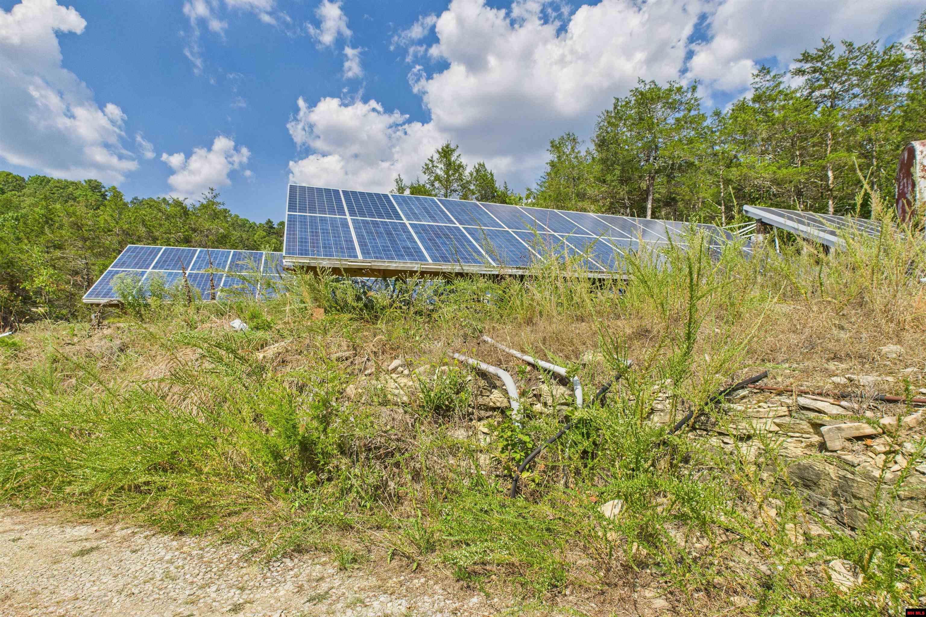 2194 N Moccasin Creek Road