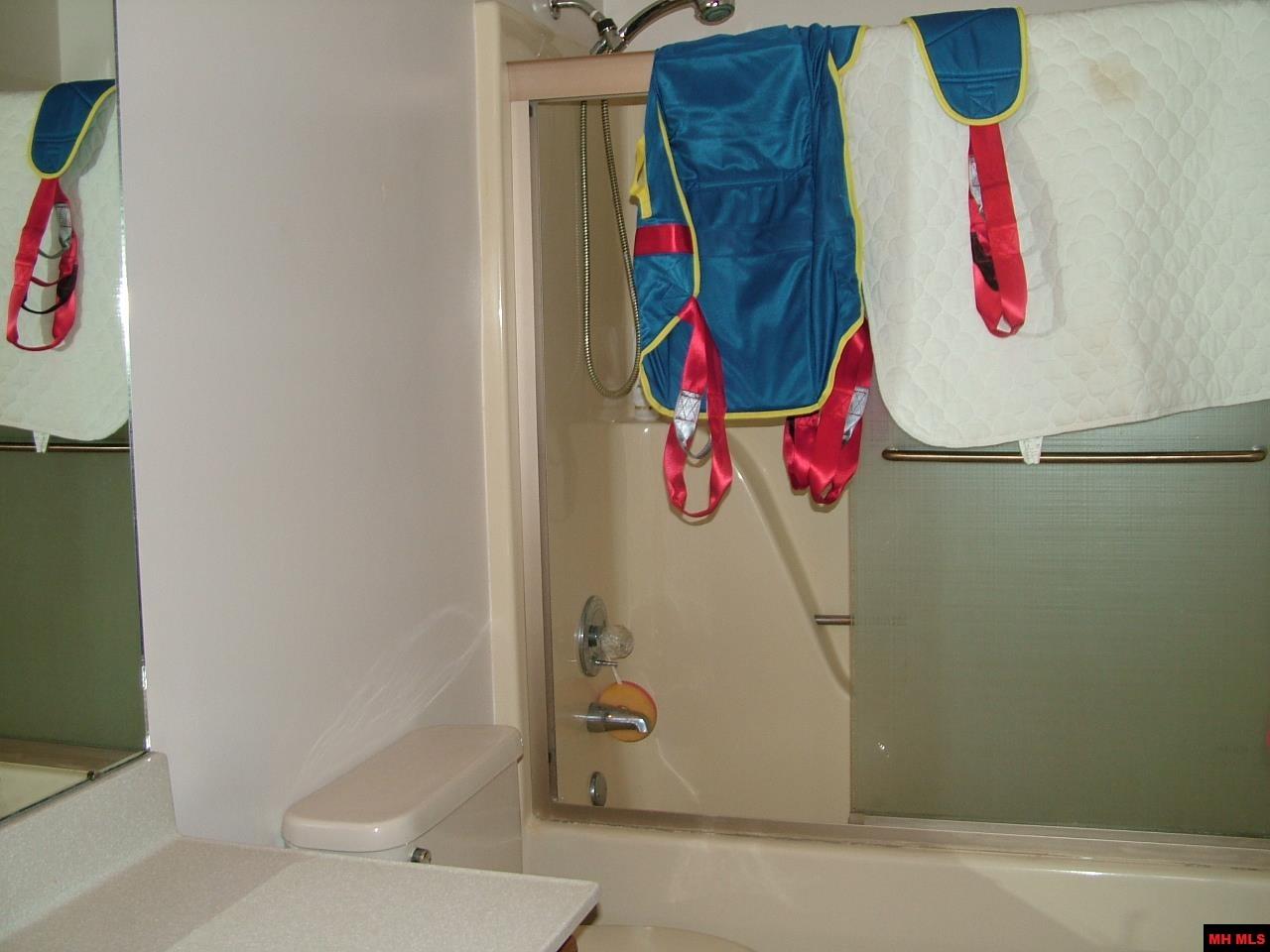 611 Hickory Hollow Drive