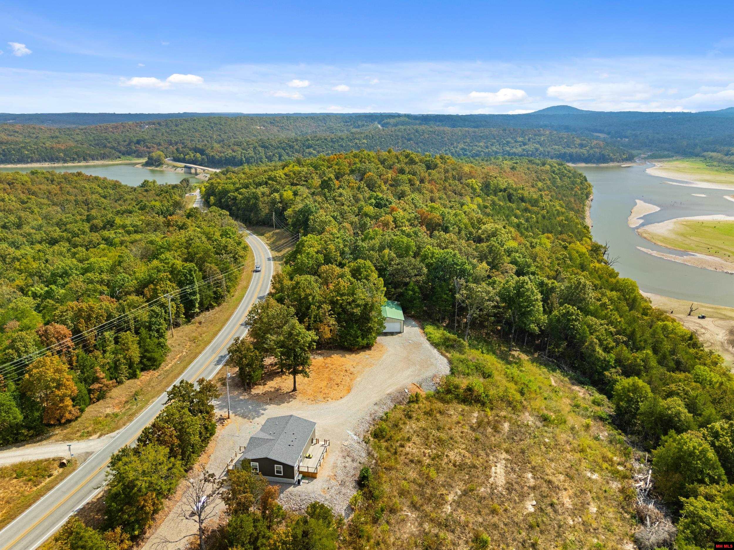 6488 N Hwy 201 North