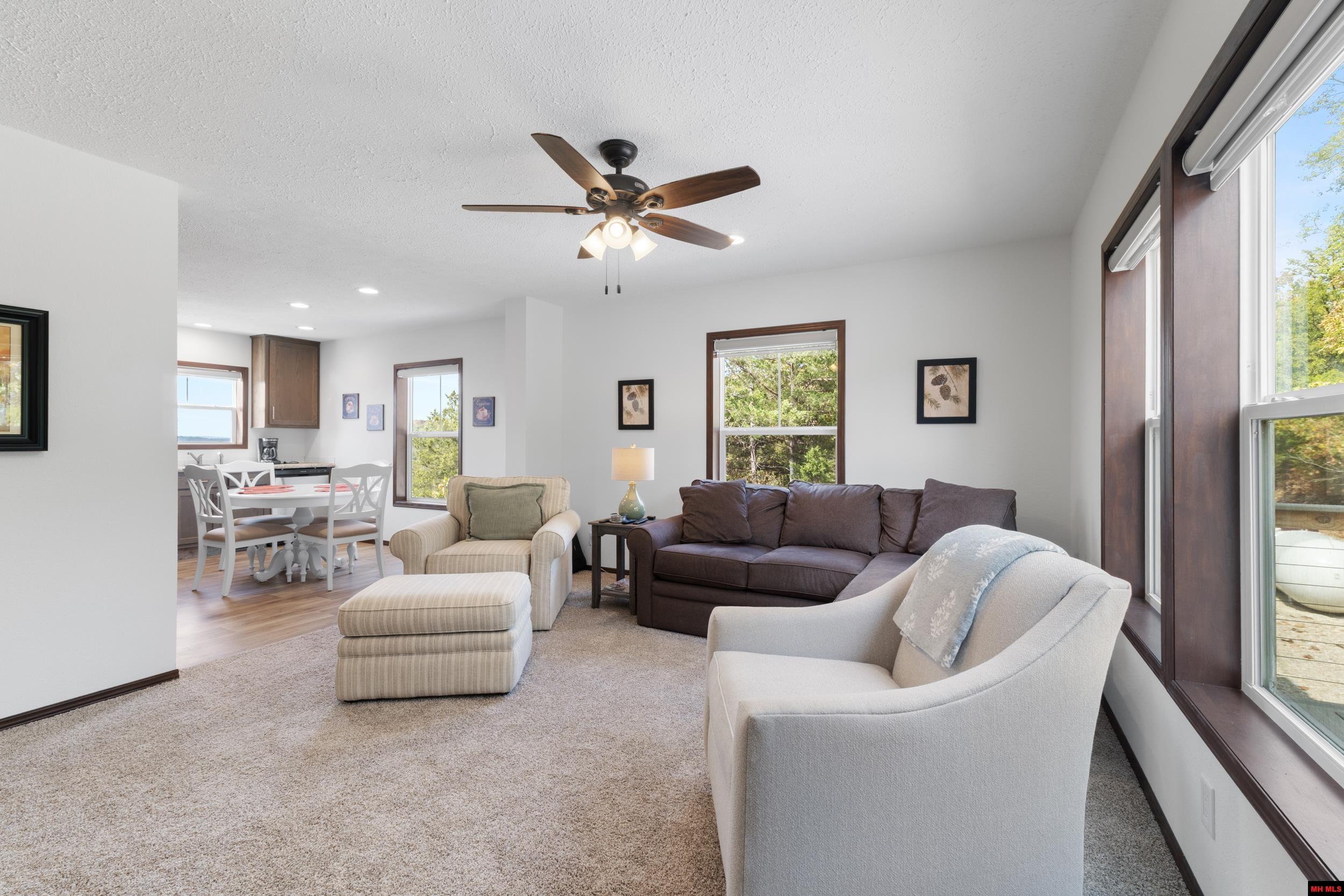 6488 N Hwy 201 North