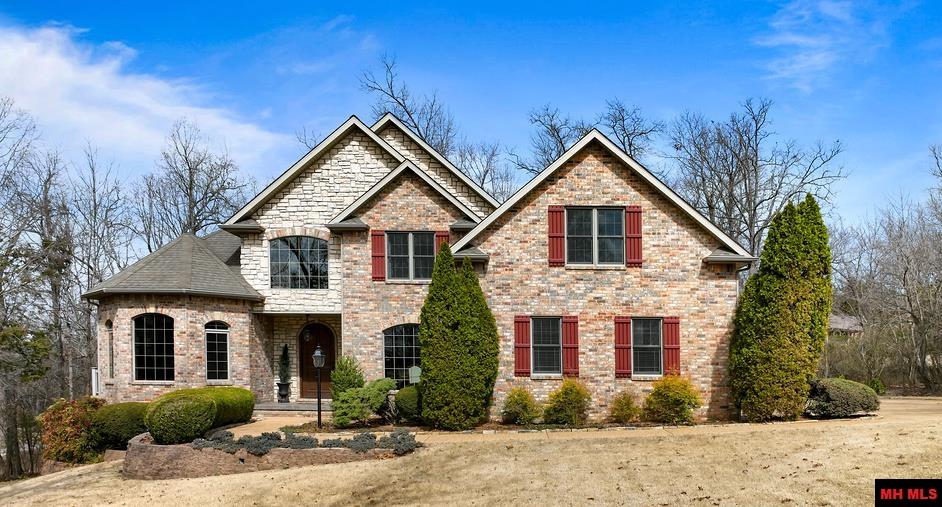 1211 Chestnut Hills Drive