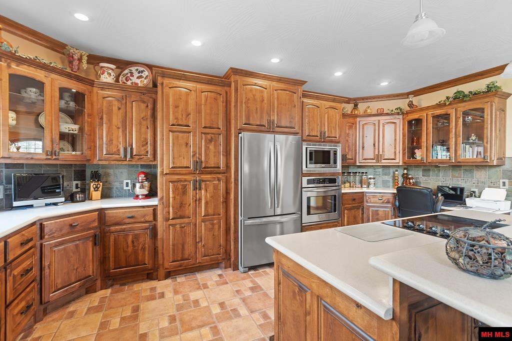 1211 Chestnut Hills Drive