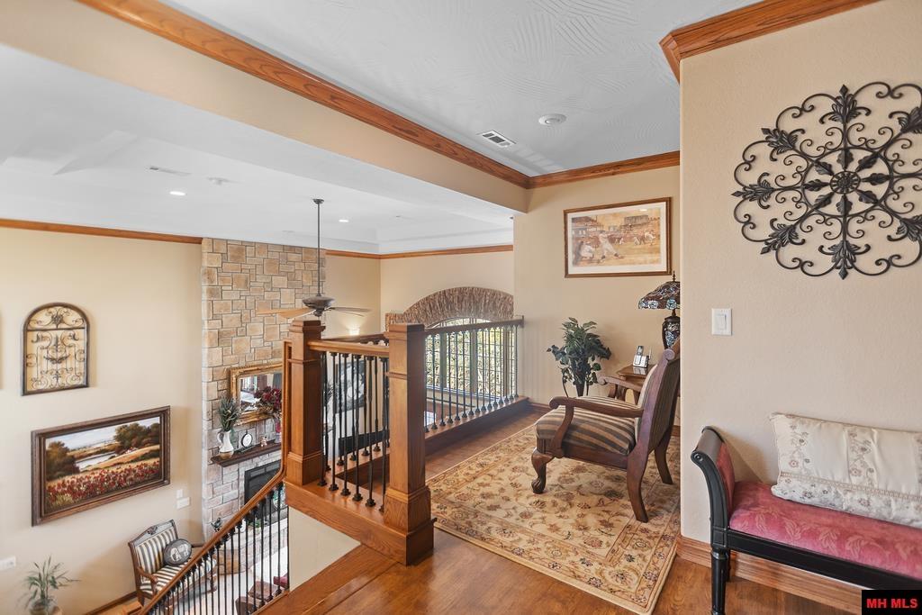 1211 Chestnut Hills Drive