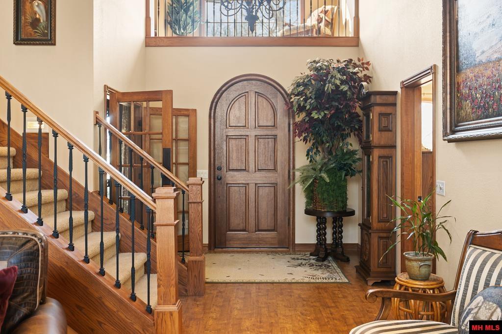 1211 Chestnut Hills Drive