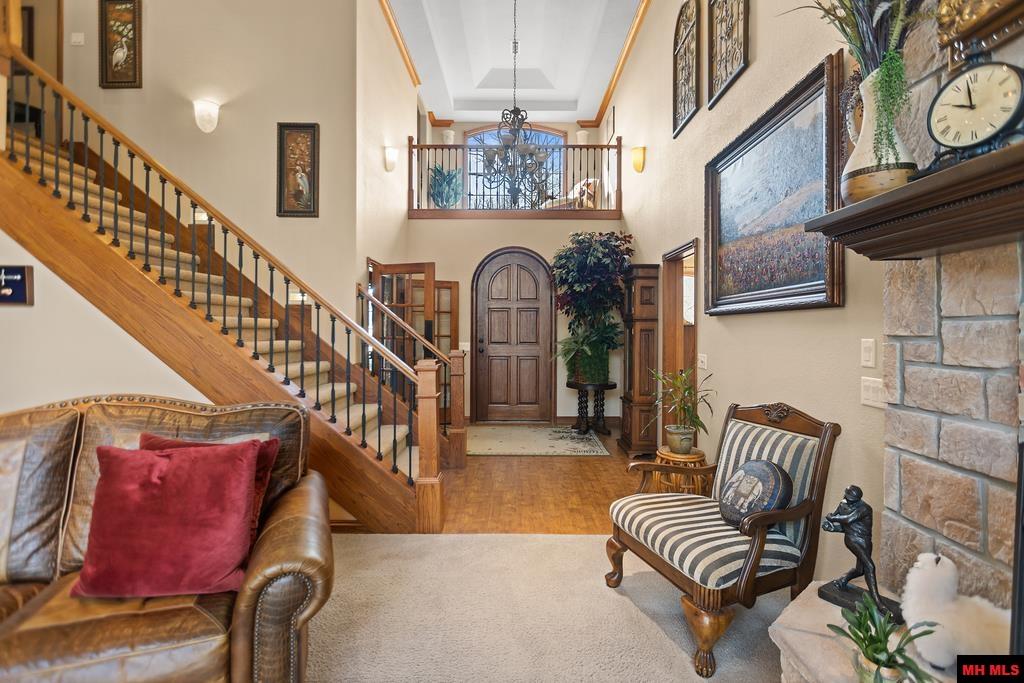 1211 Chestnut Hills Drive