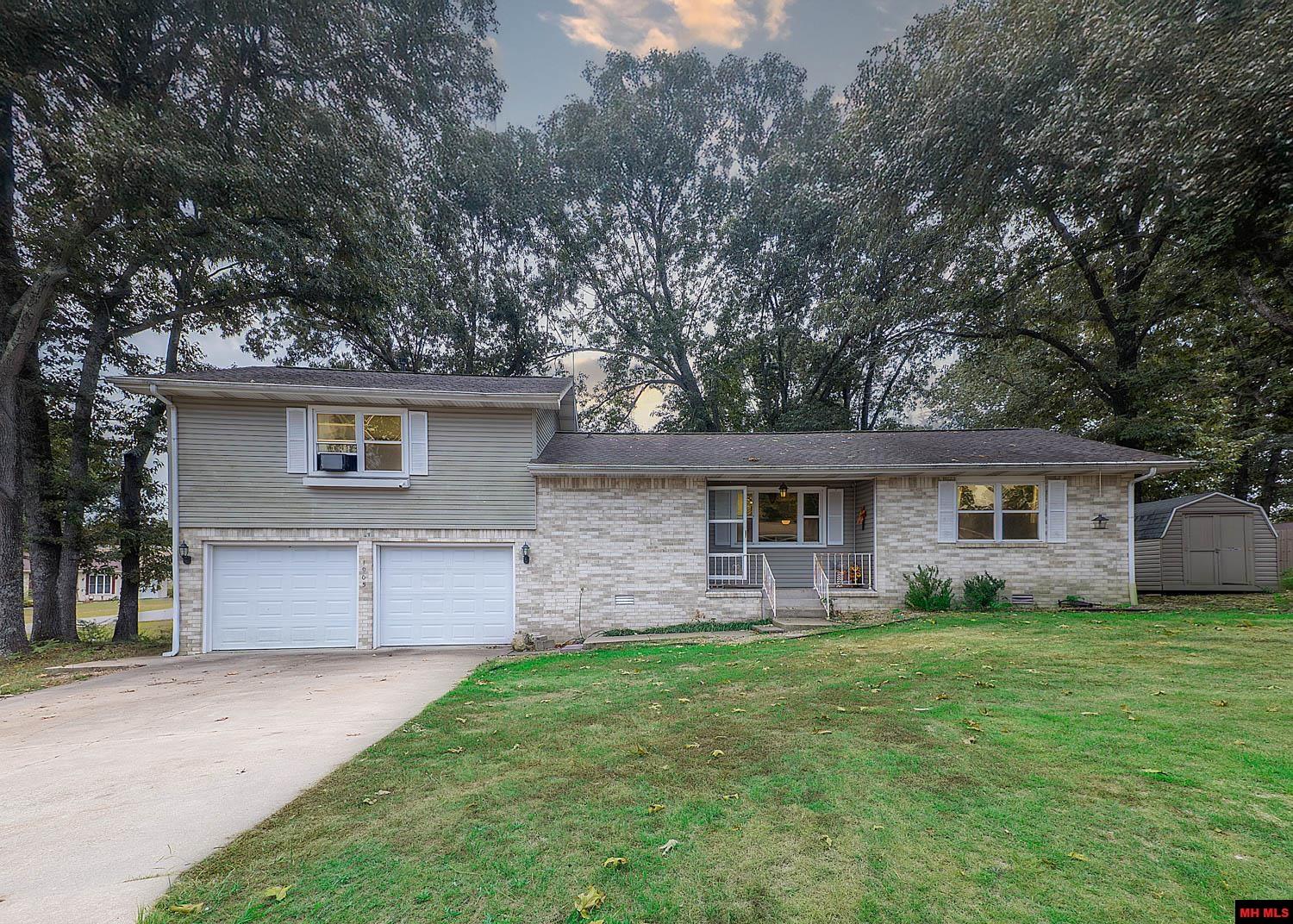 1905 Van Buren Avenue