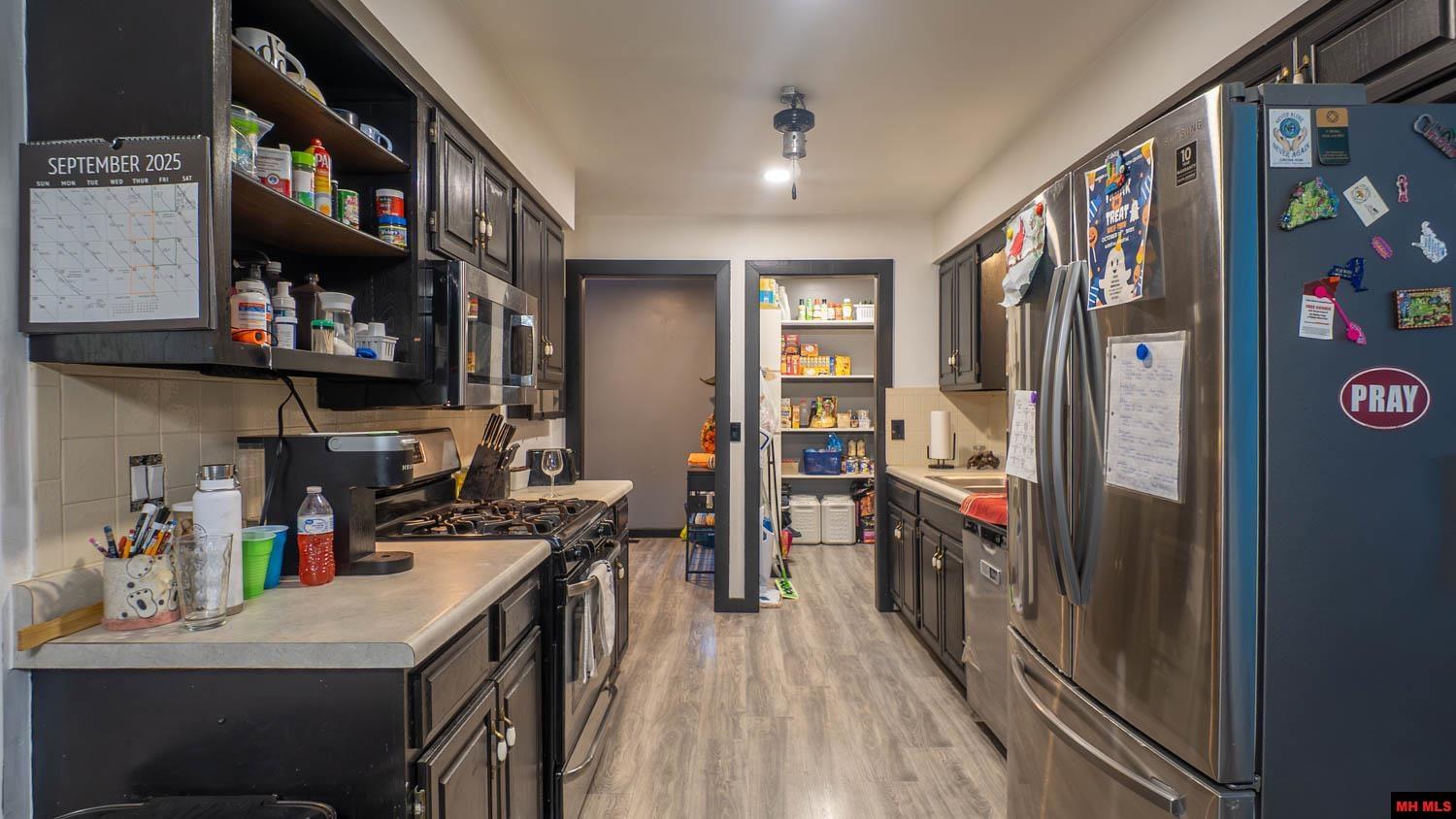 1905 Van Buren Avenue