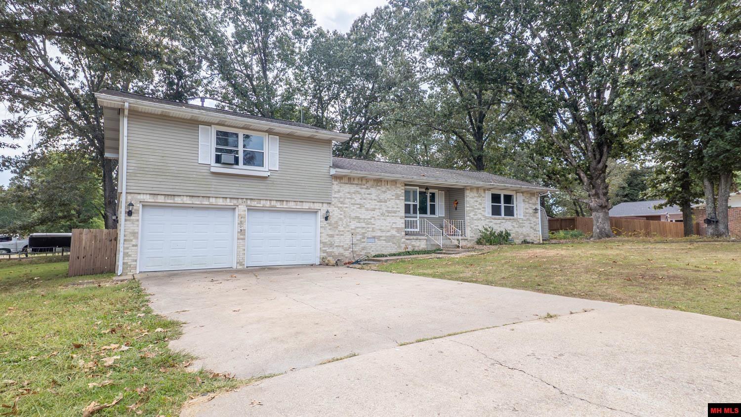 1905 Van Buren Avenue