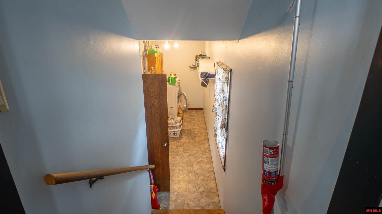 1905 Van Buren Avenue