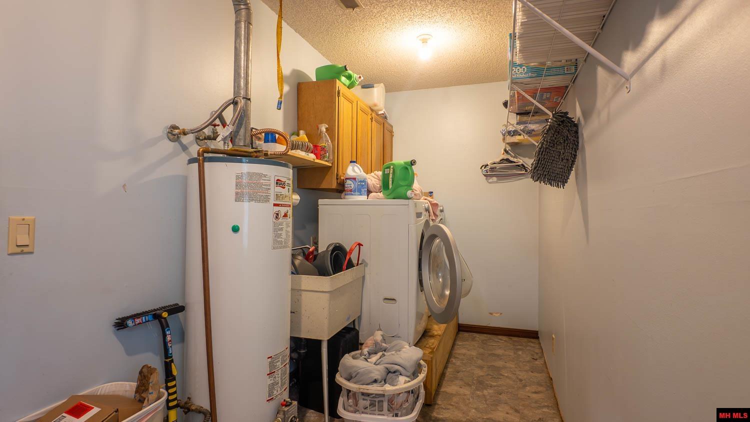 1905 Van Buren Avenue