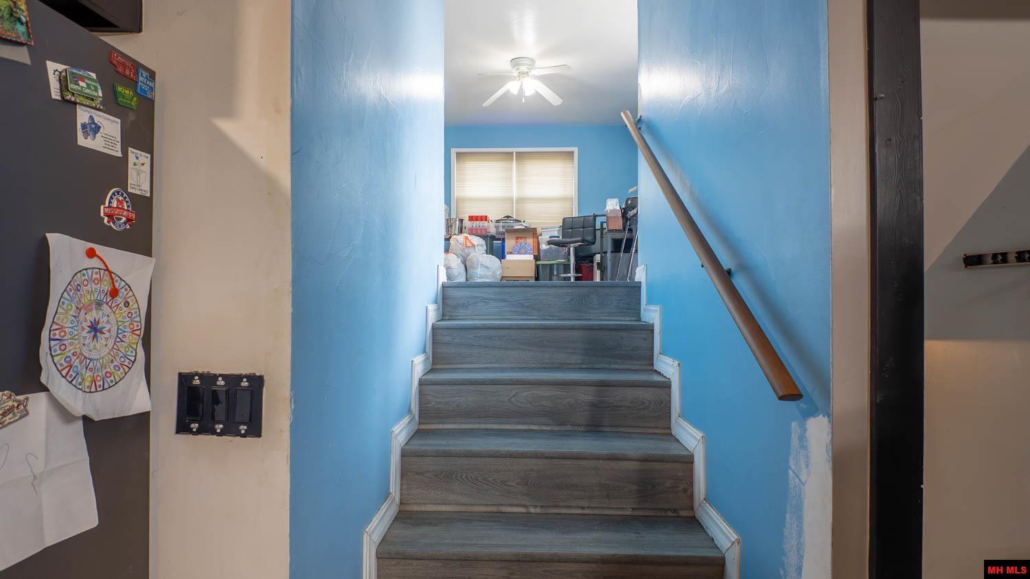 1905 Van Buren Avenue