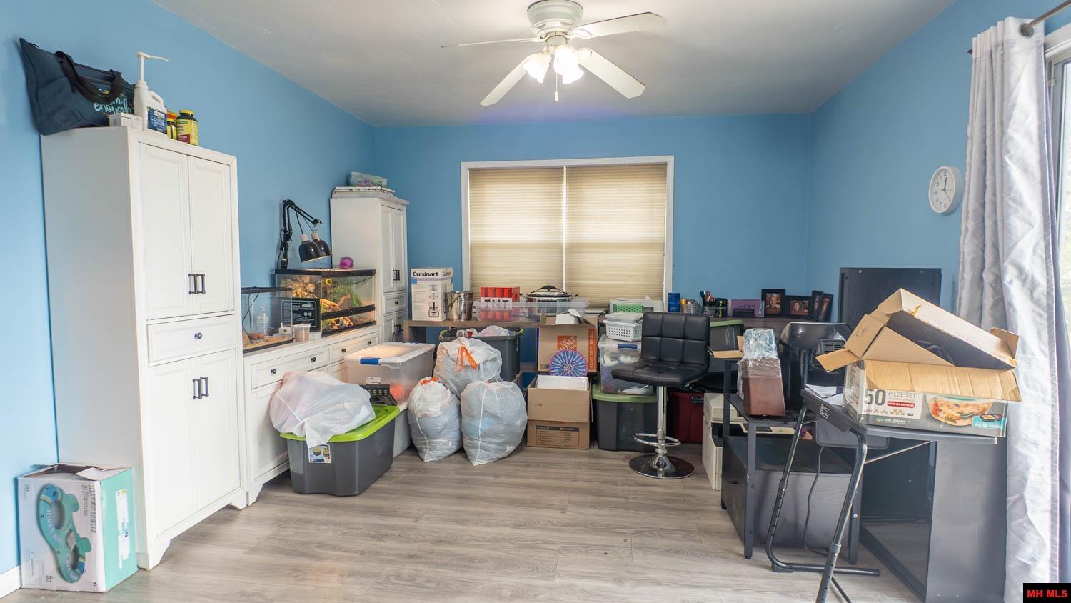 1905 Van Buren Avenue