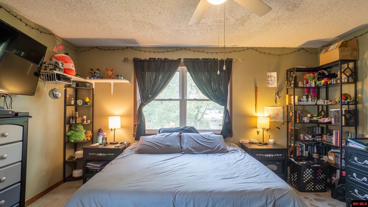 1905 Van Buren Avenue