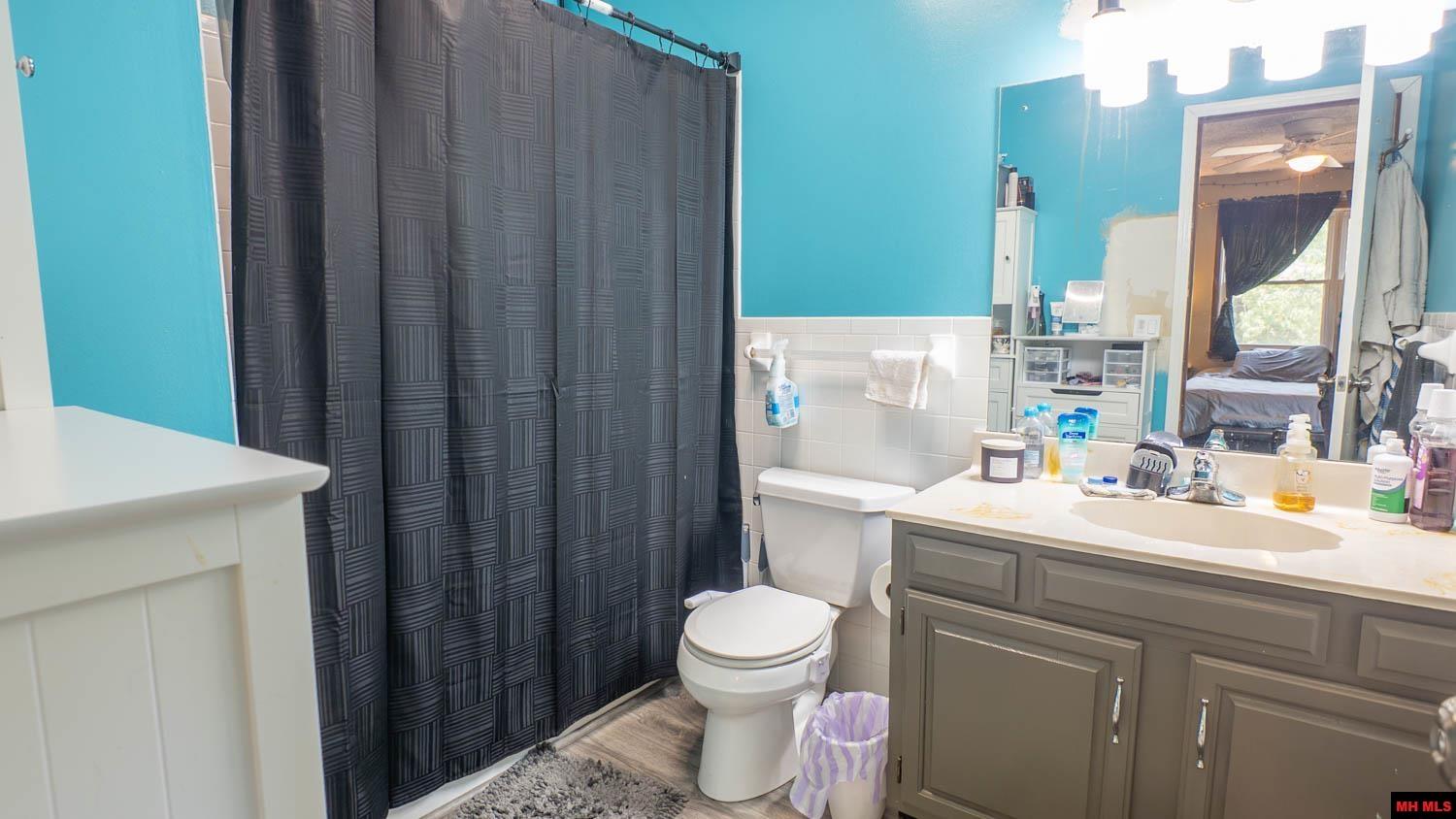 1905 Van Buren Avenue