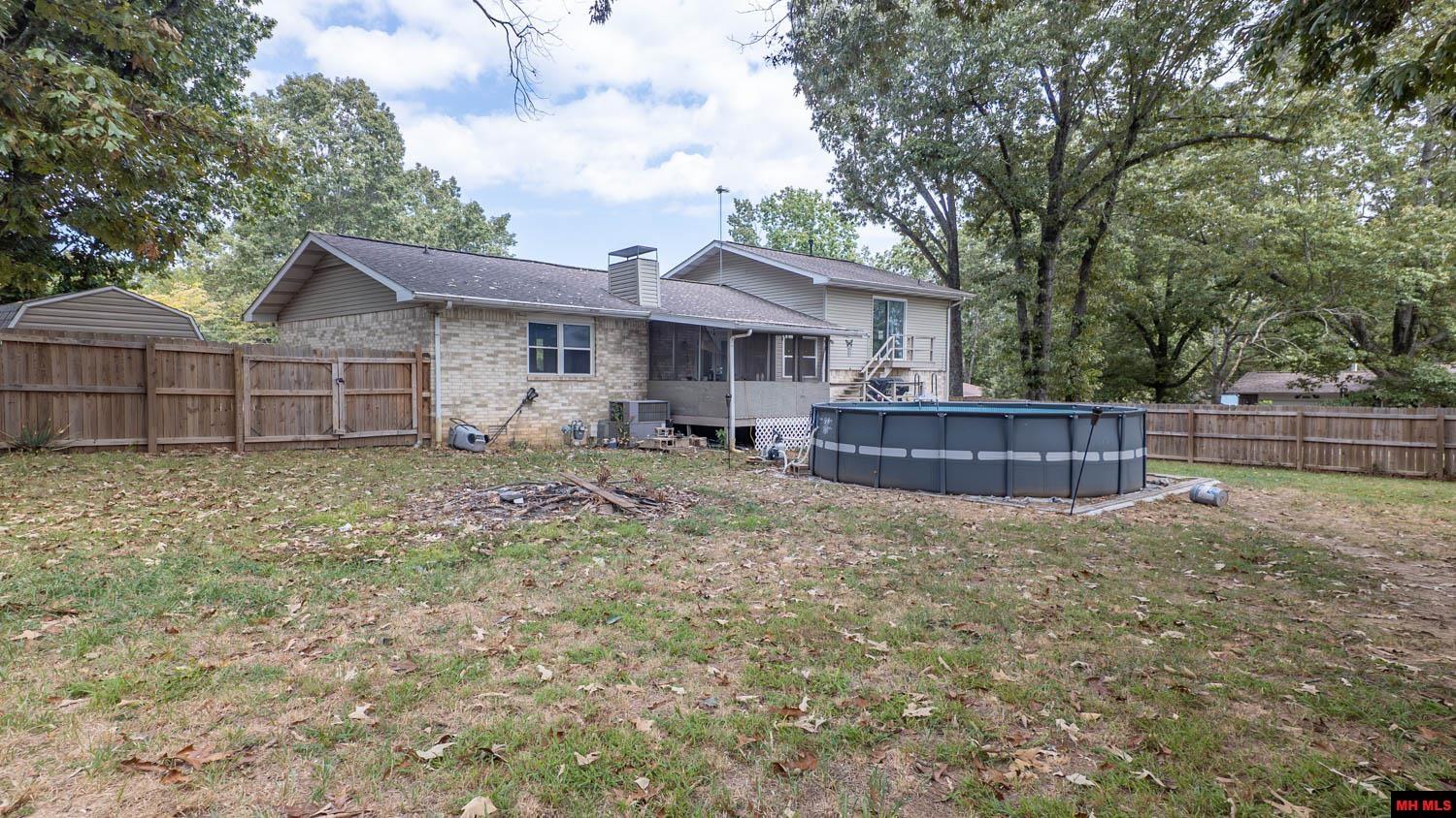 1905 Van Buren Avenue