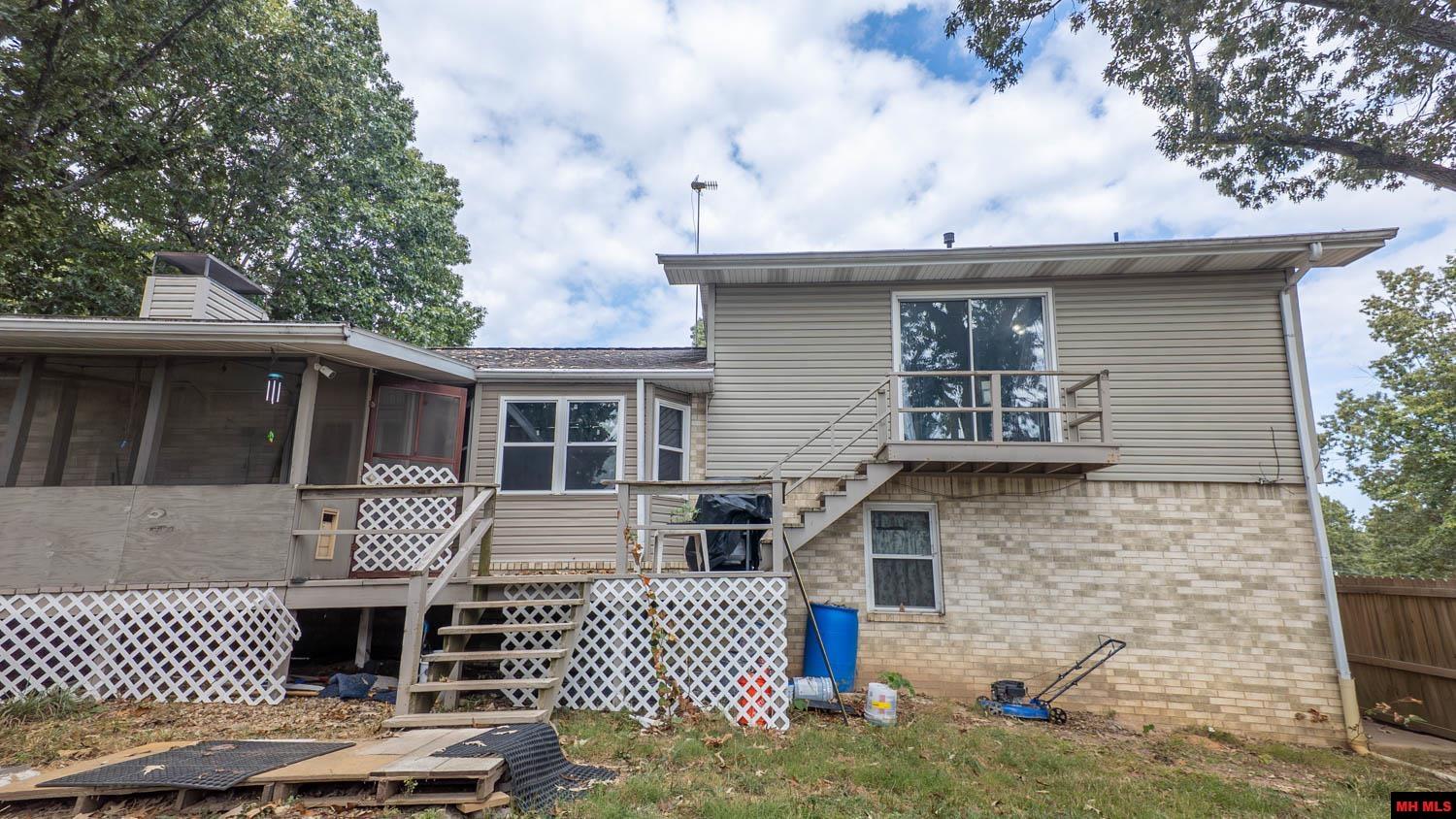 1905 Van Buren Avenue