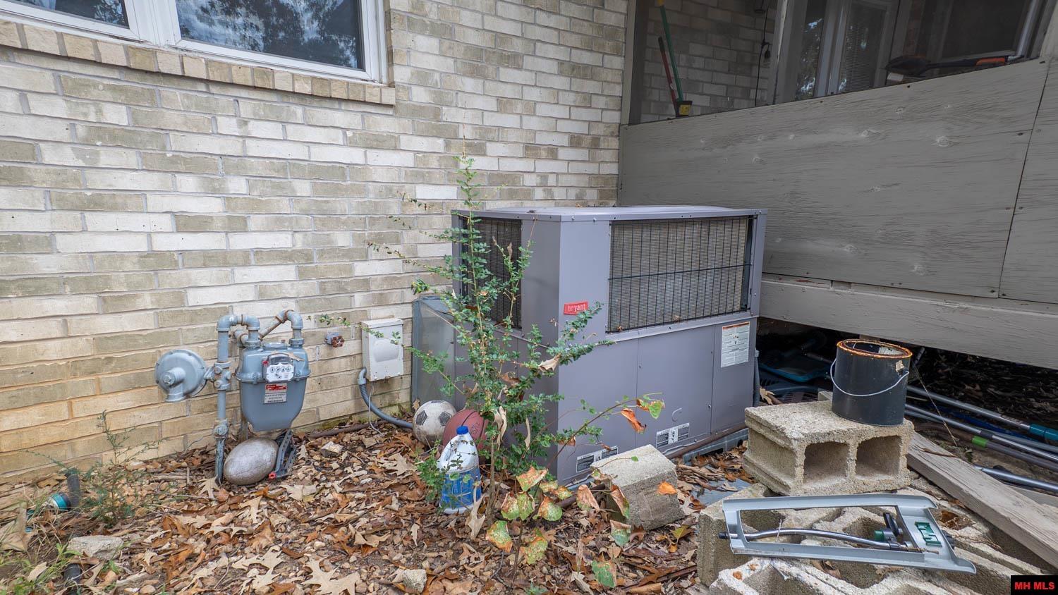 1905 Van Buren Avenue