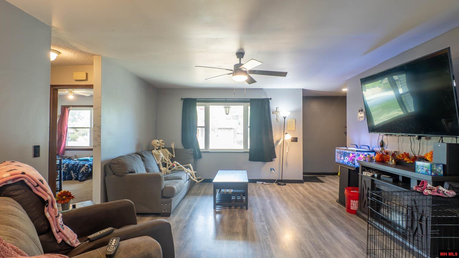 1905 Van Buren Avenue