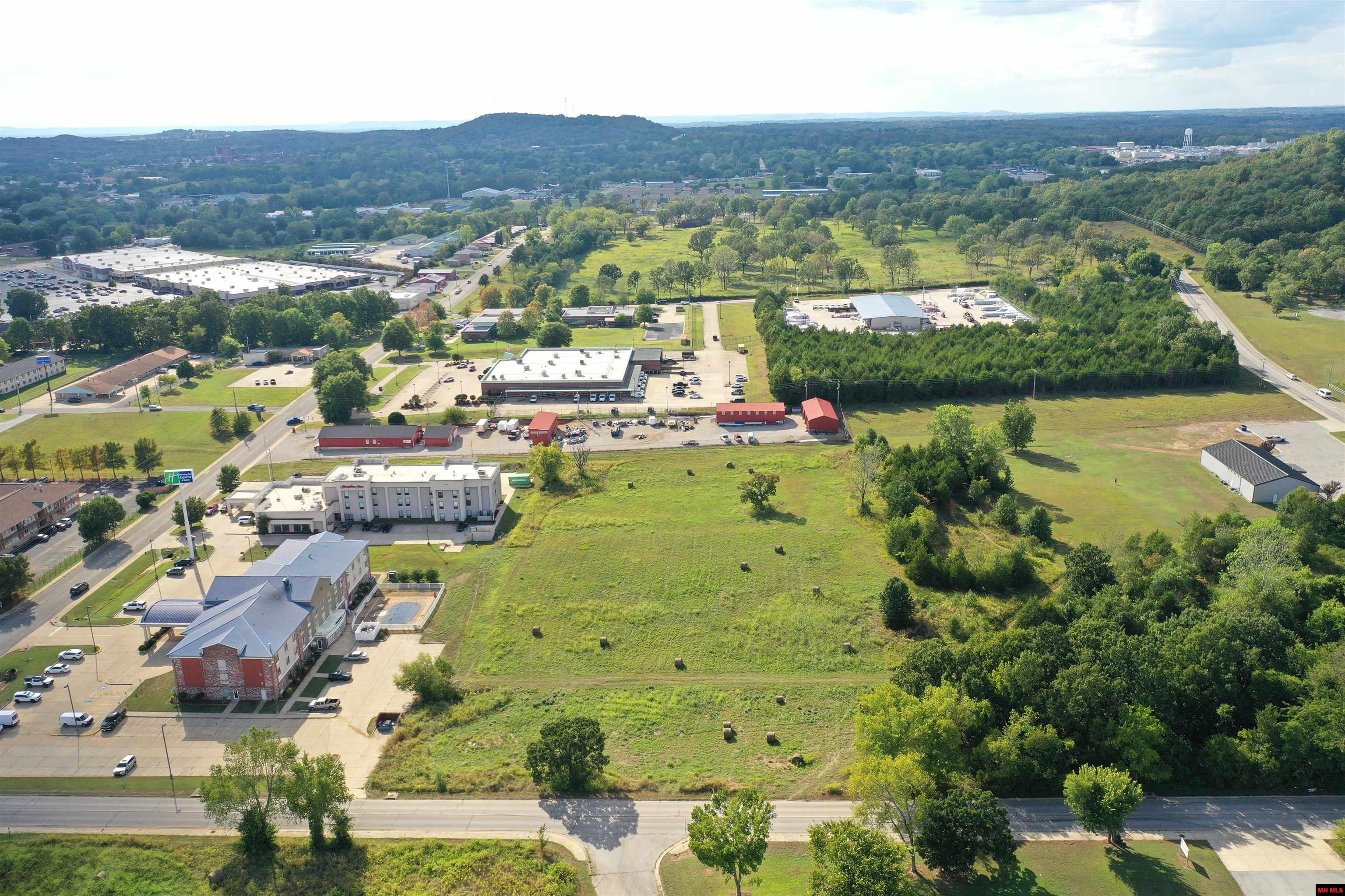 007-03282-002 N Cardinal Drive