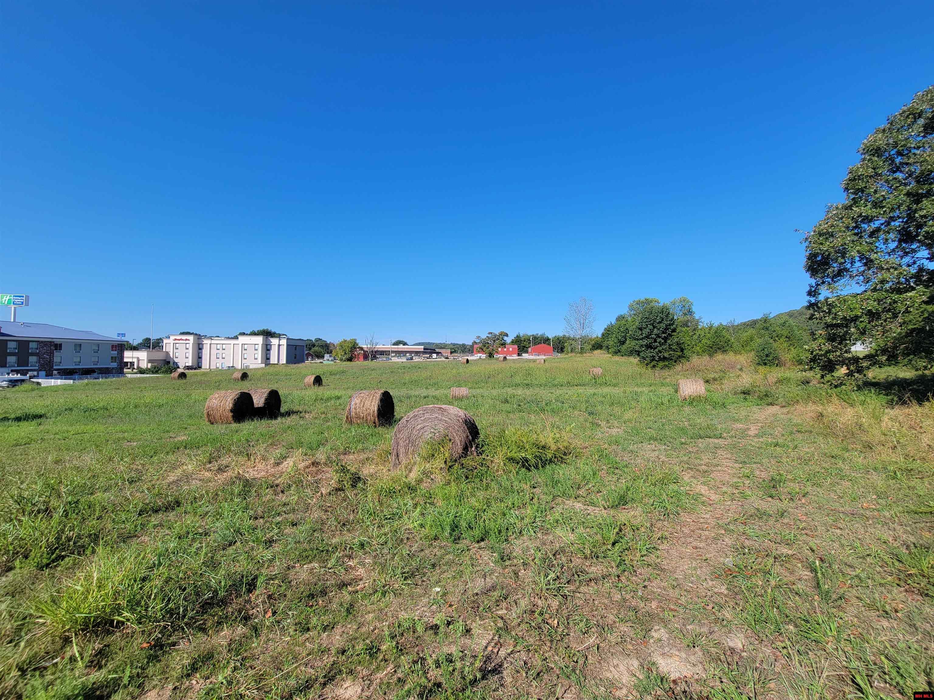 007-03282-002 N Cardinal Drive