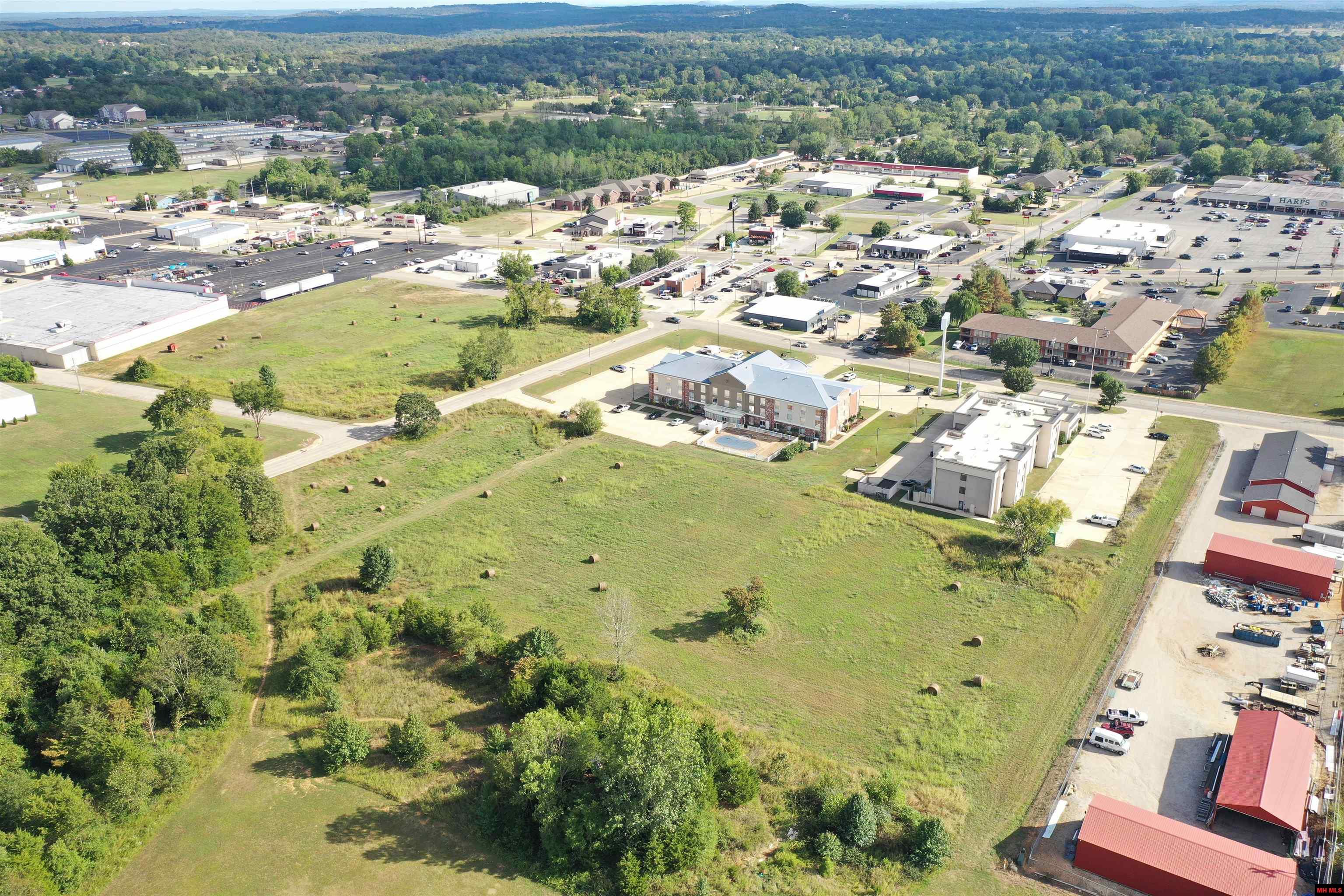 007-03282-002 N Cardinal Drive