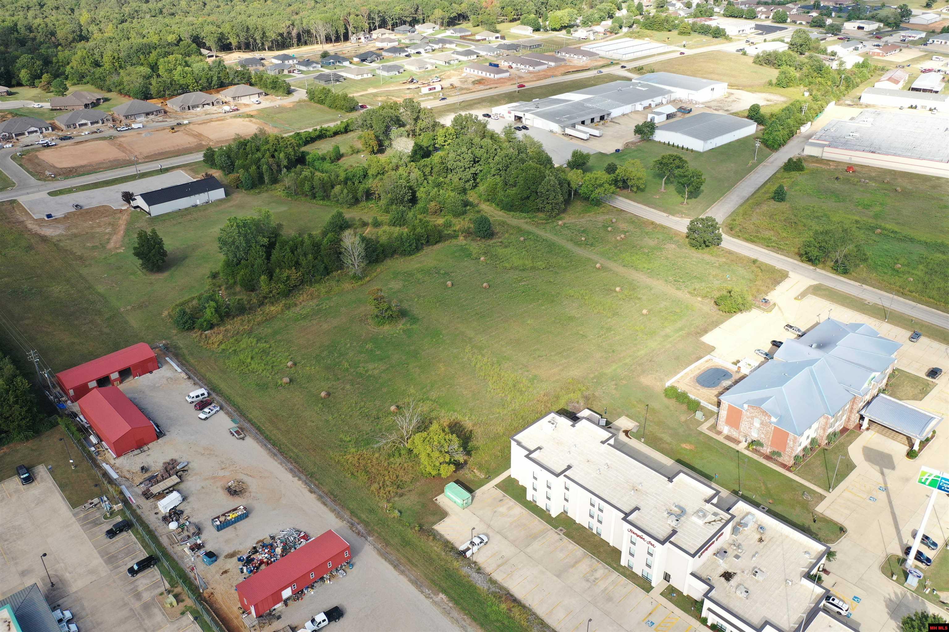 007-03282-002 N Cardinal Drive