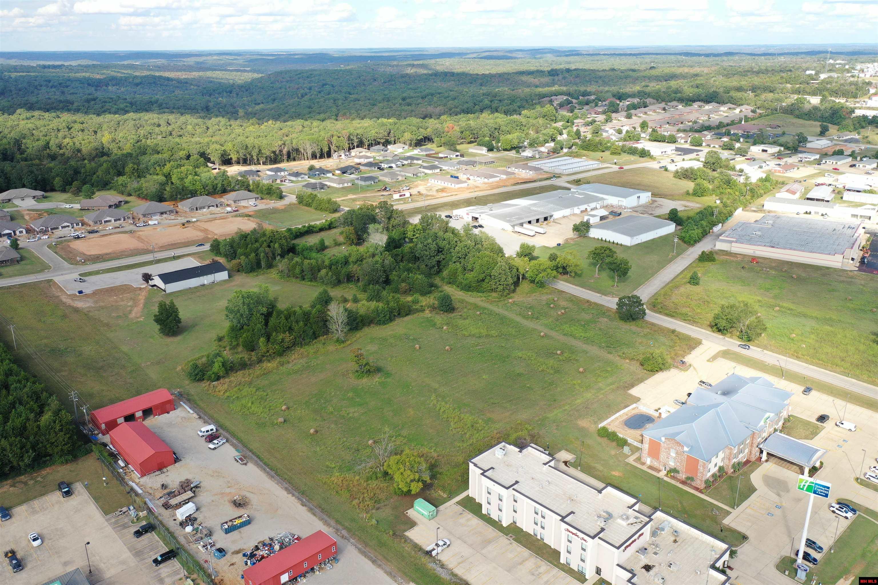 007-03282-002 N Cardinal Drive