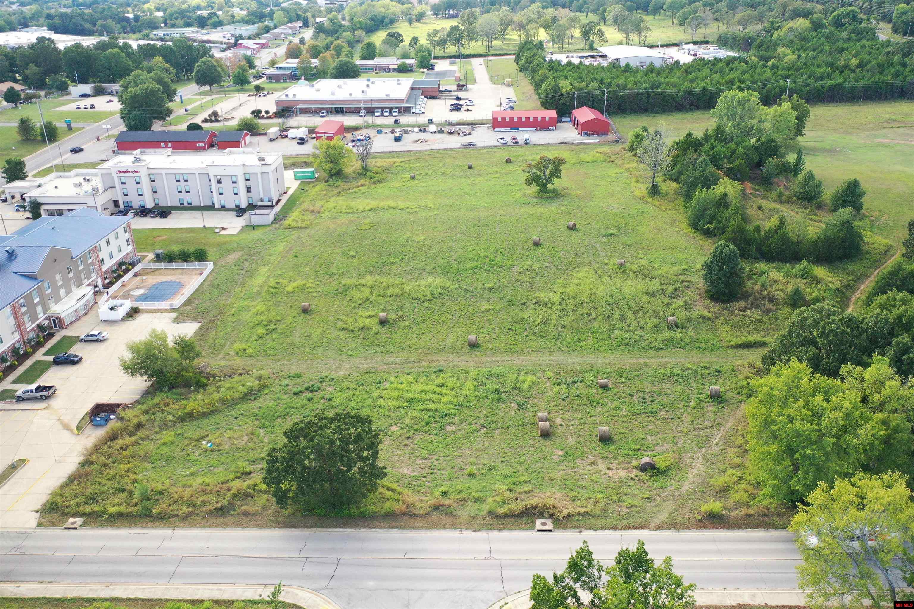 007-03282-002 N Cardinal Drive