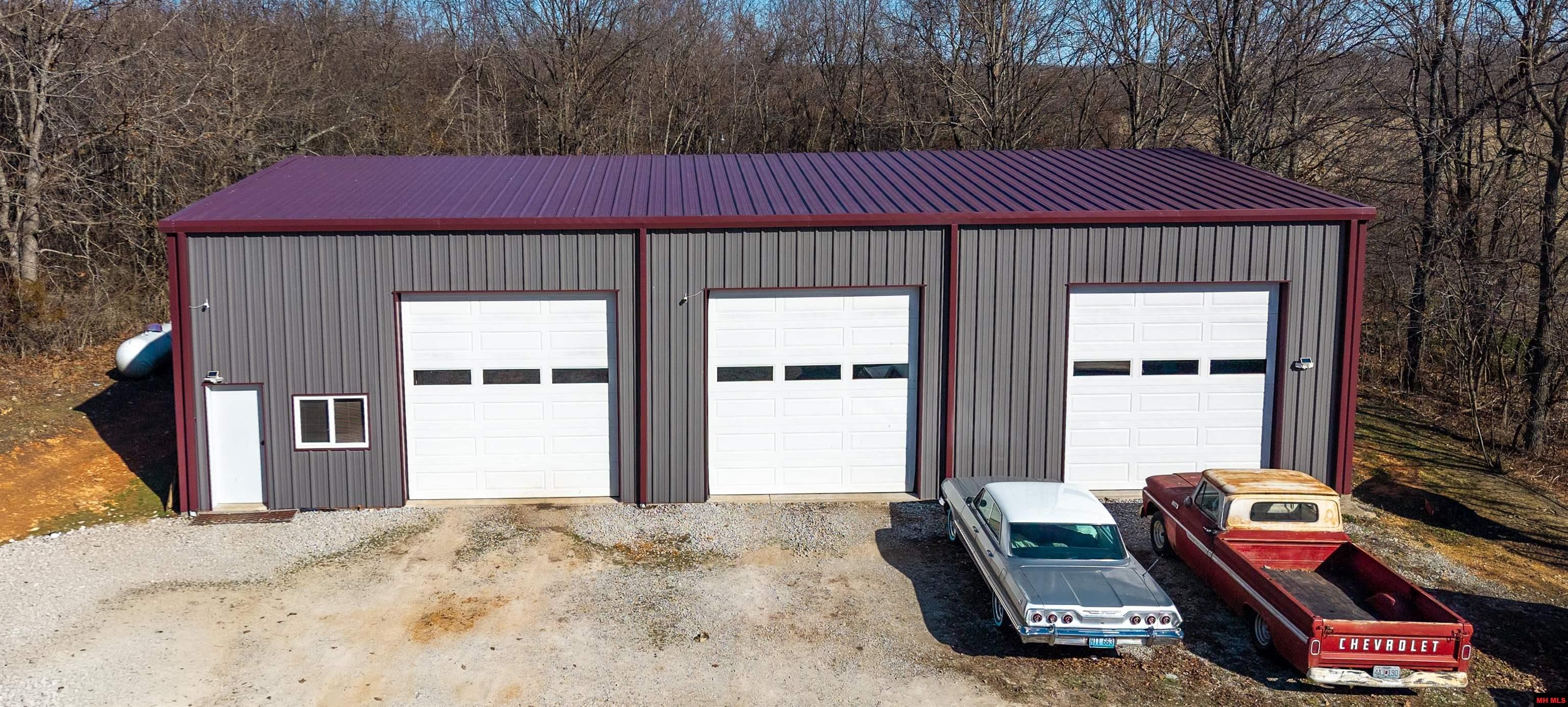 1813 Private Road 8650