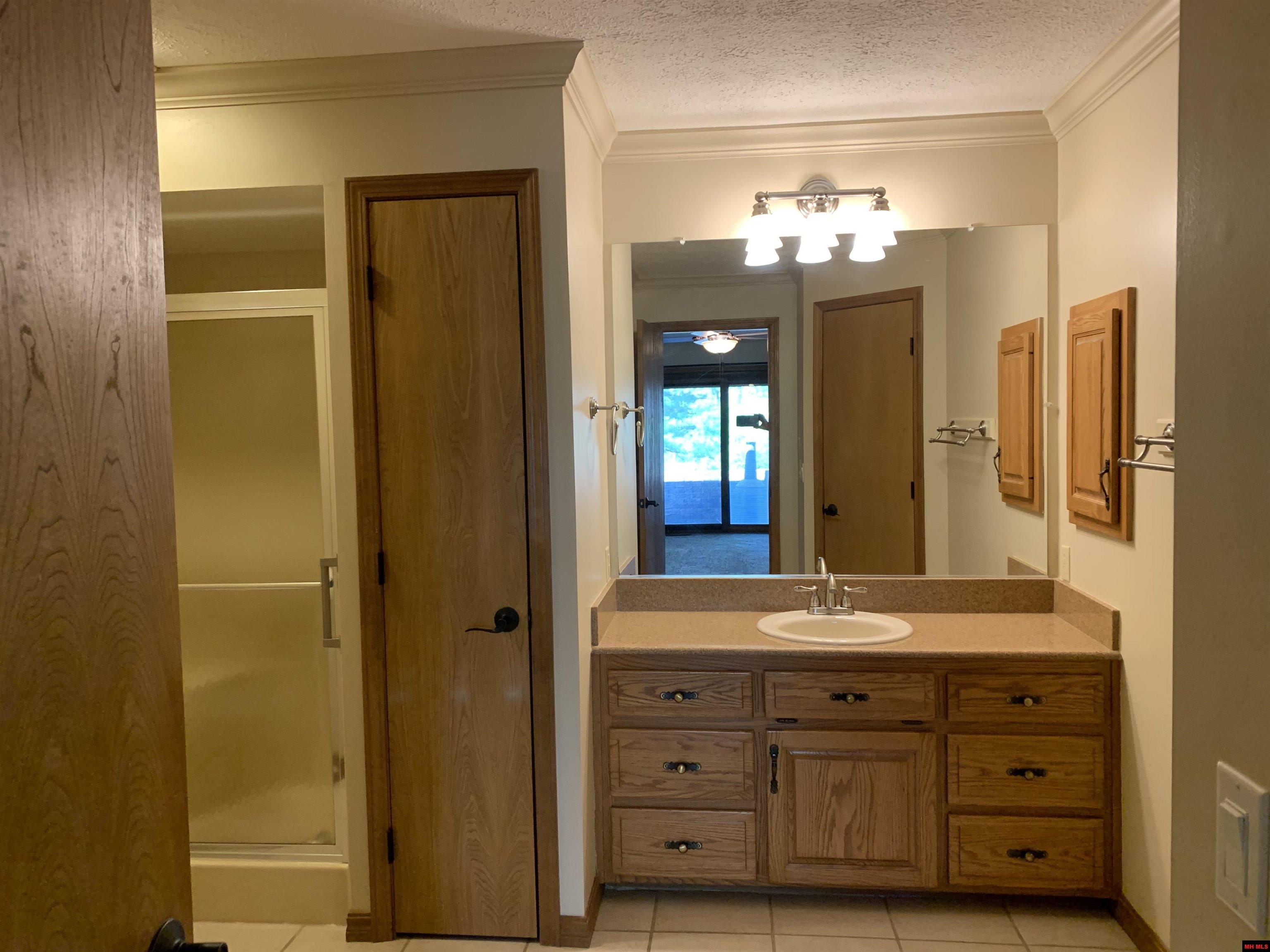 353 High Ridge Circle