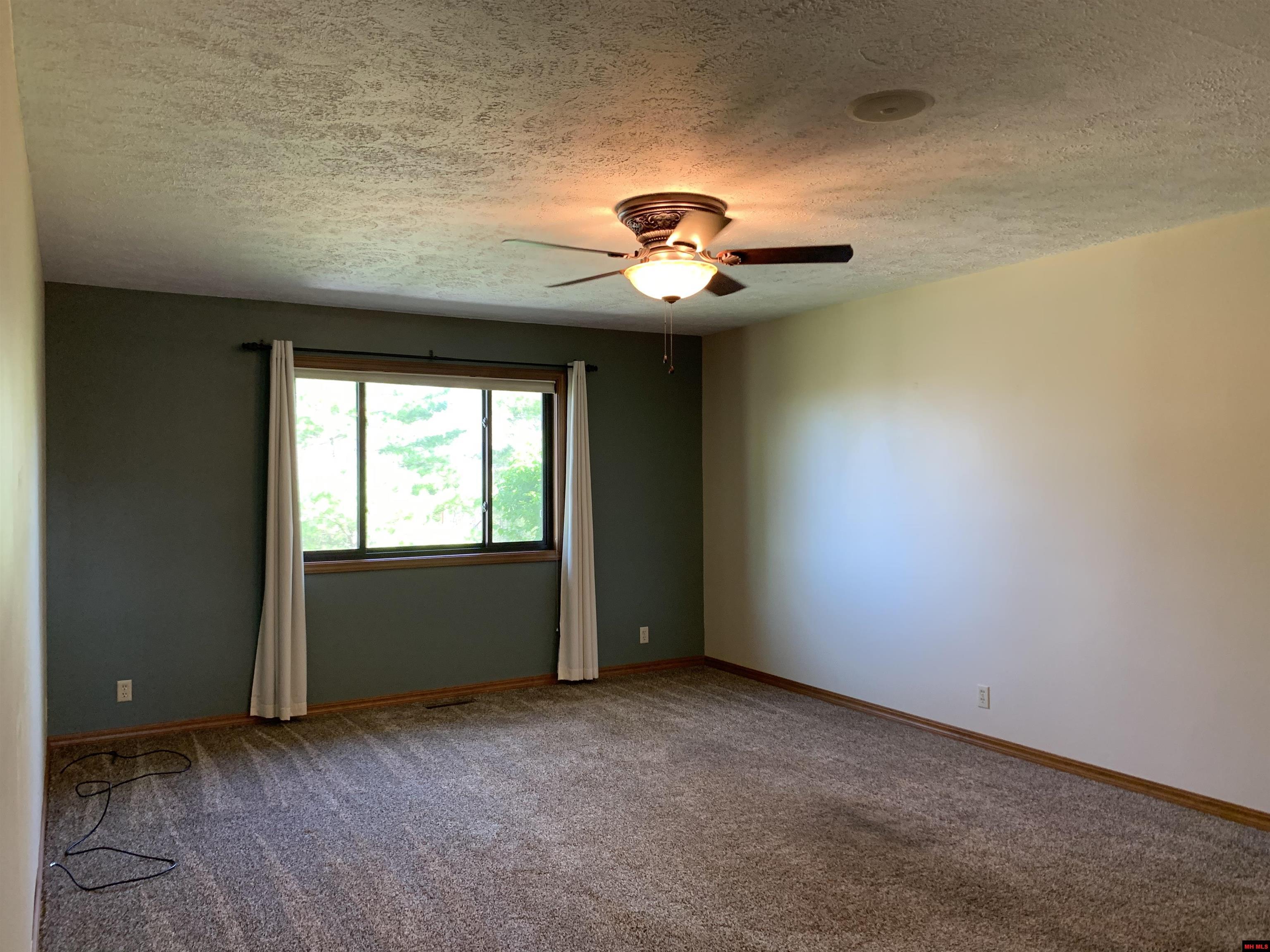 353 High Ridge Circle