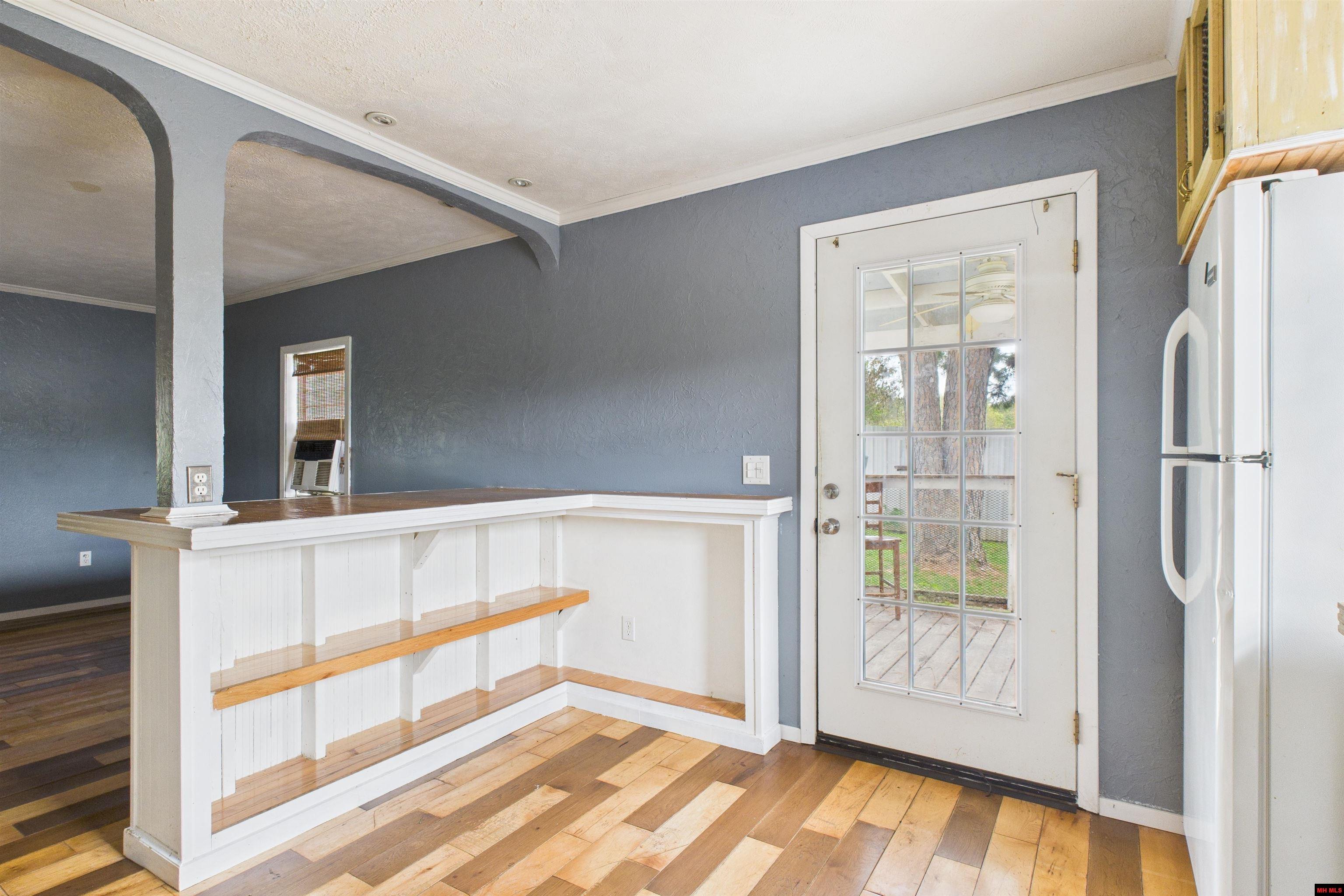 122 JAY STREET Melbourne, AR