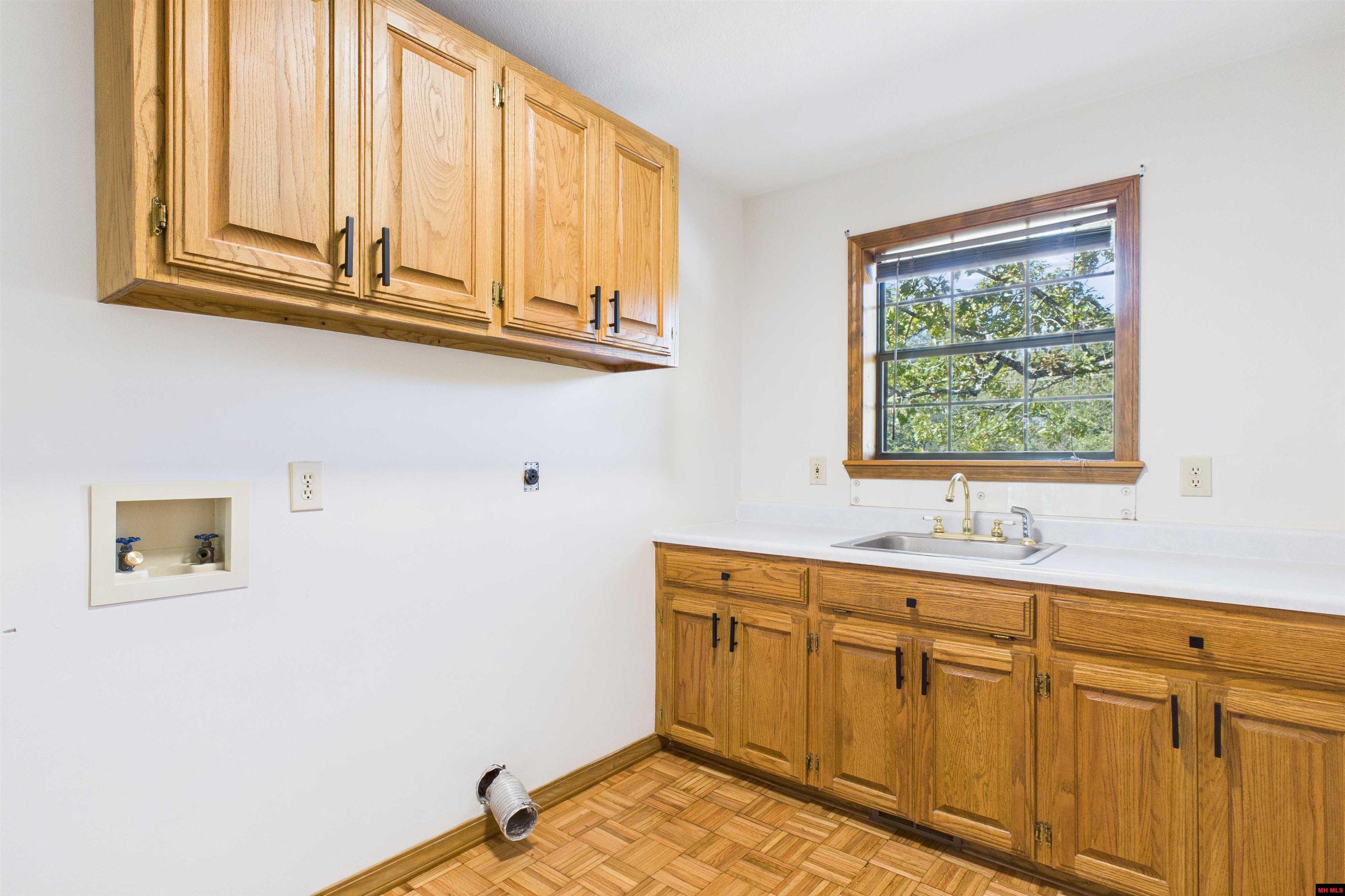 7167 Hwy 62/412 West