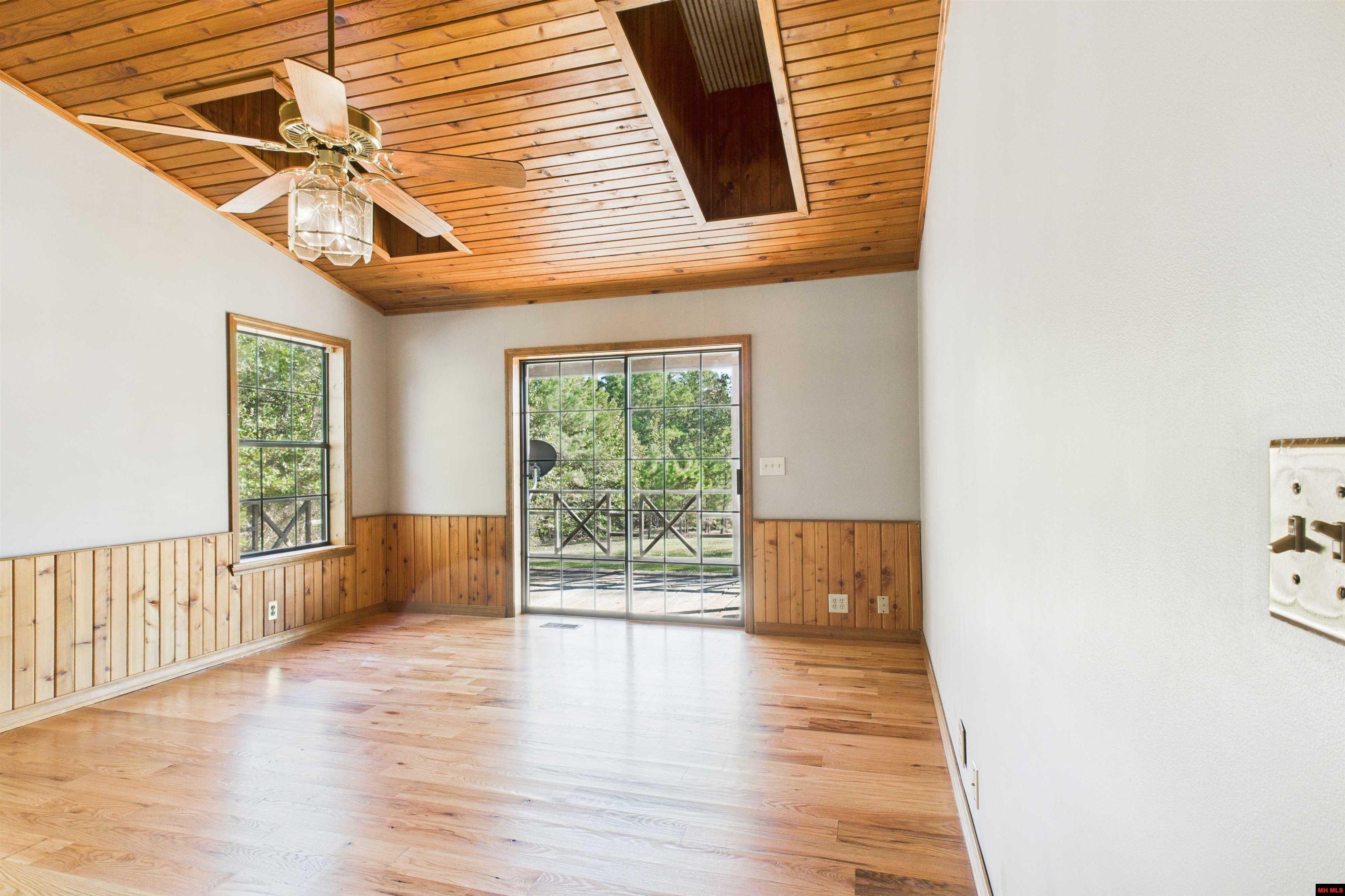 7167 Hwy 62/412 West