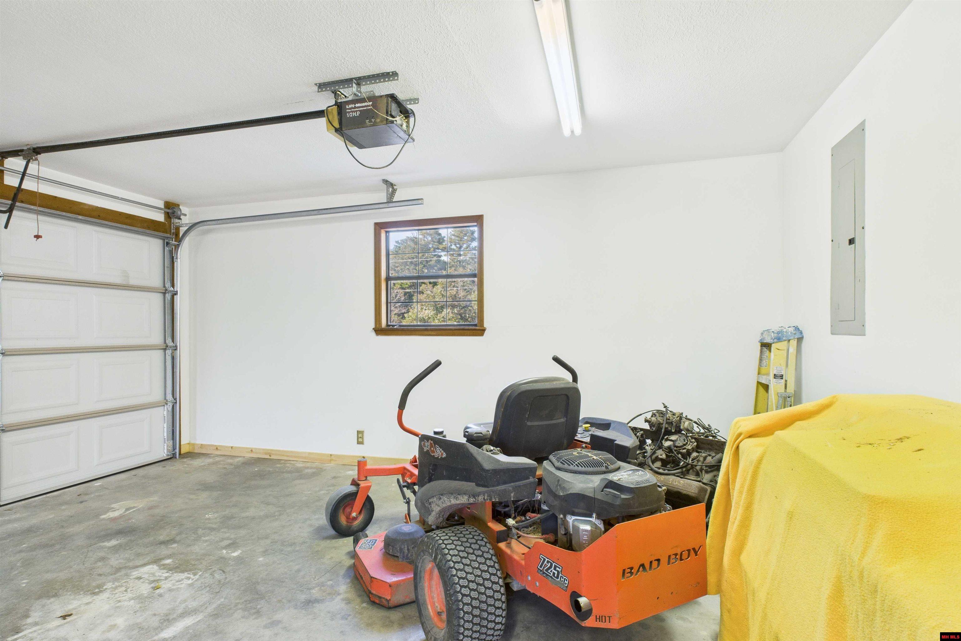 7167 Hwy 62/412 West