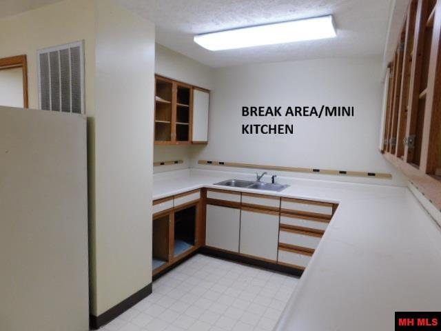 622 Central Boulevard