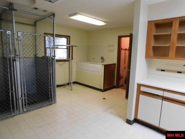 622 Central Boulevard