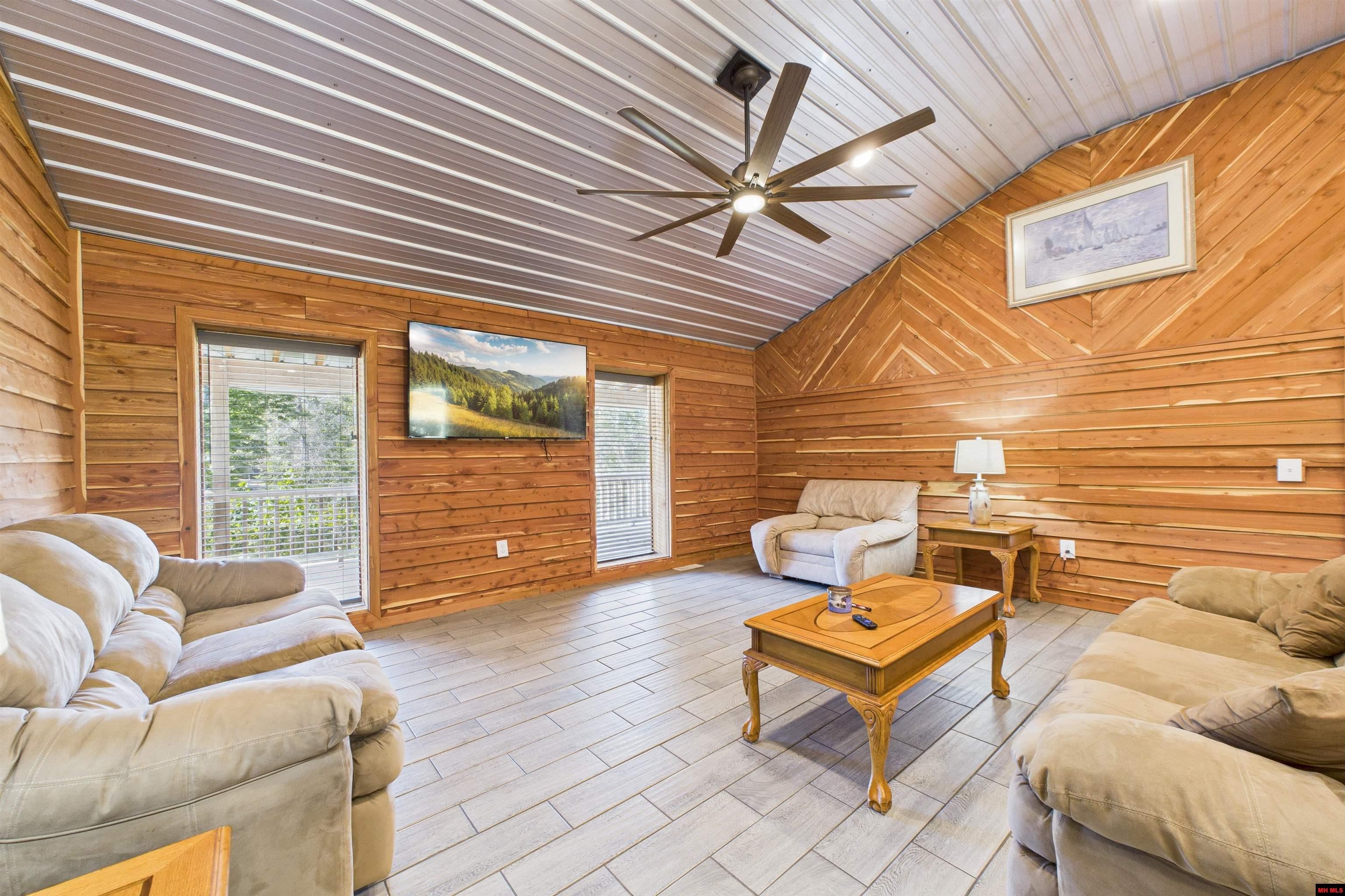 19 Fawn Ridge Circle